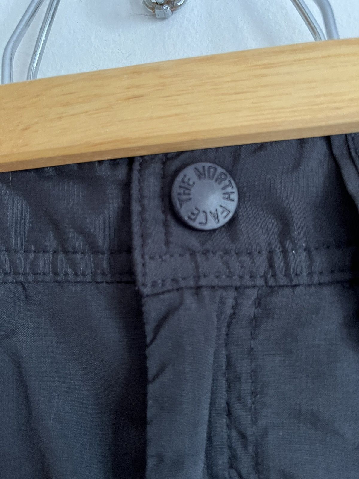 The North Face The North Face nylon cargo skirt Size 28" / US 6 / IT 42 - 5 Thumbnail