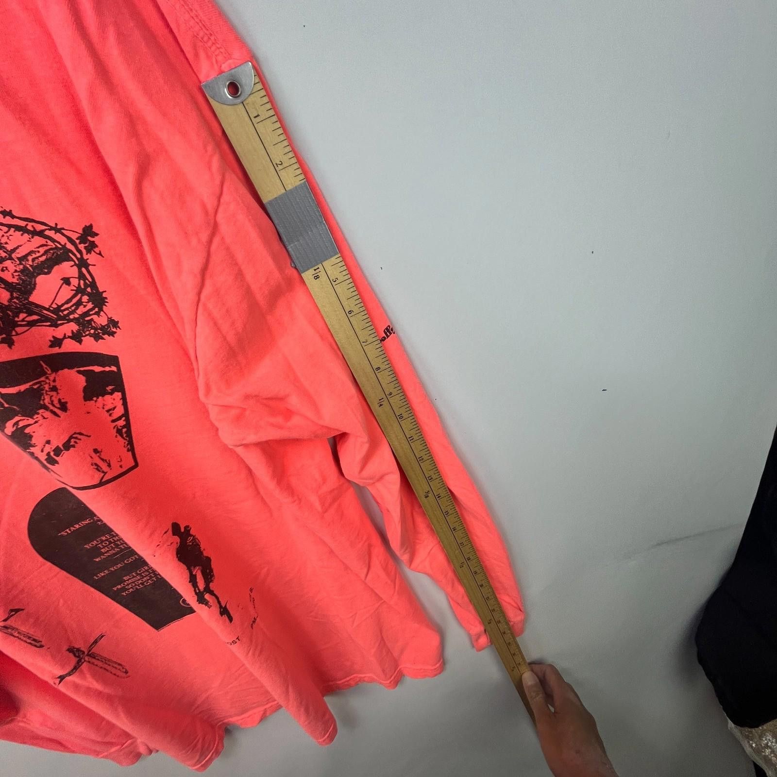Vintage Post Malone Posty Co Hollywoods Bleeding 2019 Shirt XL Size US XL / EU 56 / 4 - 11 Thumbnail