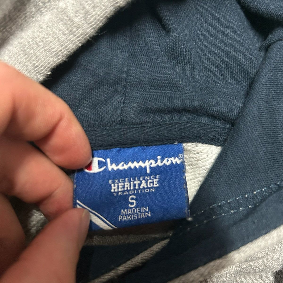 Champion Men’s Size Small Small Grey Champion UNC Sweatshirt Size US S / EU 44-46 / 1 - 3 Thumbnail