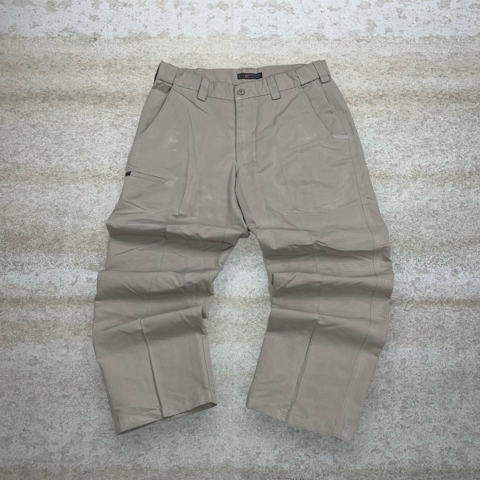 5.11 Vintage 90s 5.11 Tactical Pants 32x38 Baggy Light Tan Cargos Size US 32 / EU 48 - 2 Thumbnail