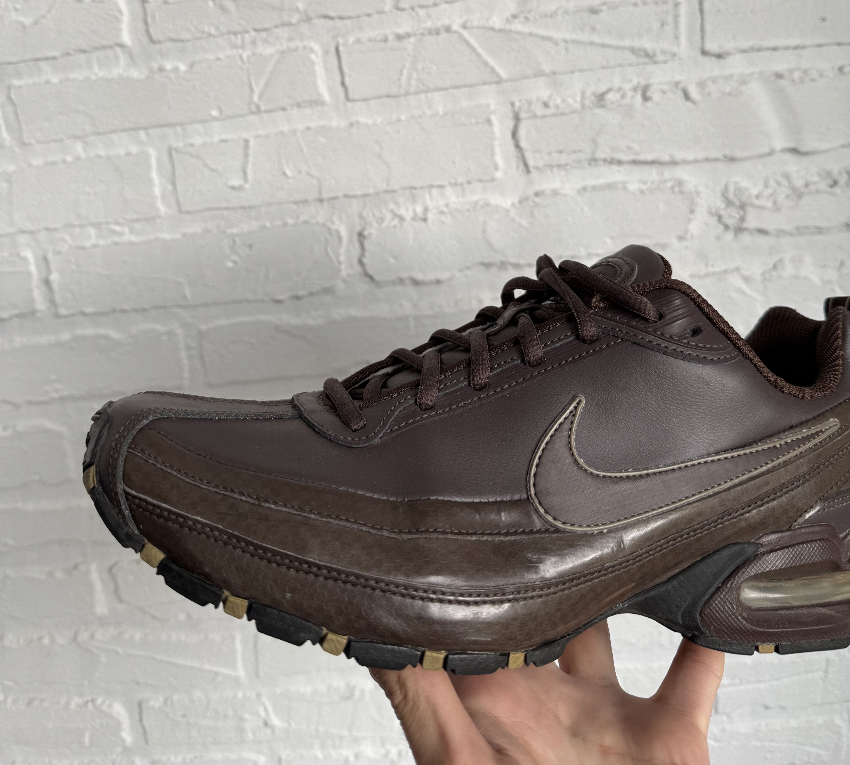 Nike Vintage 2007 OG Nike brown sneakers dad shoes Size US 10.5 / EU 43-44 - 14 Thumbnail