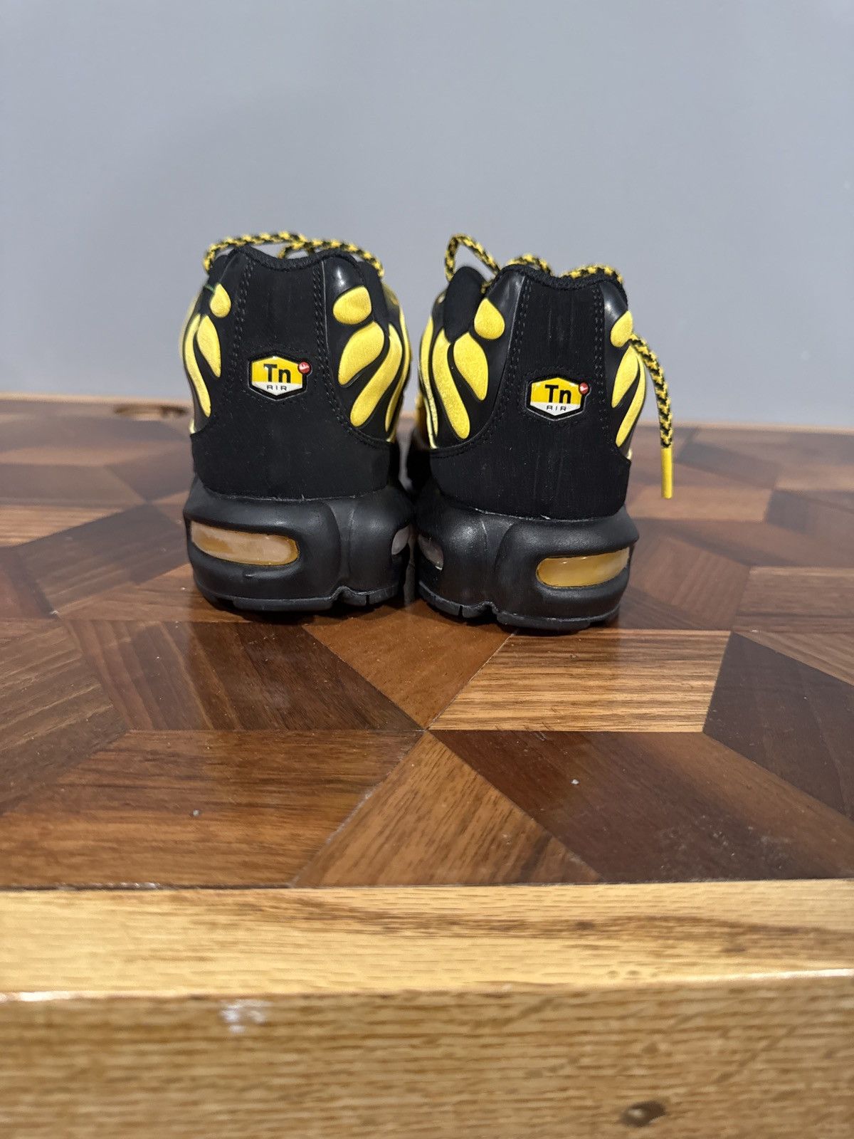 Nike Air Max Plus Size US 10 / EU 43 - 4 Thumbnail