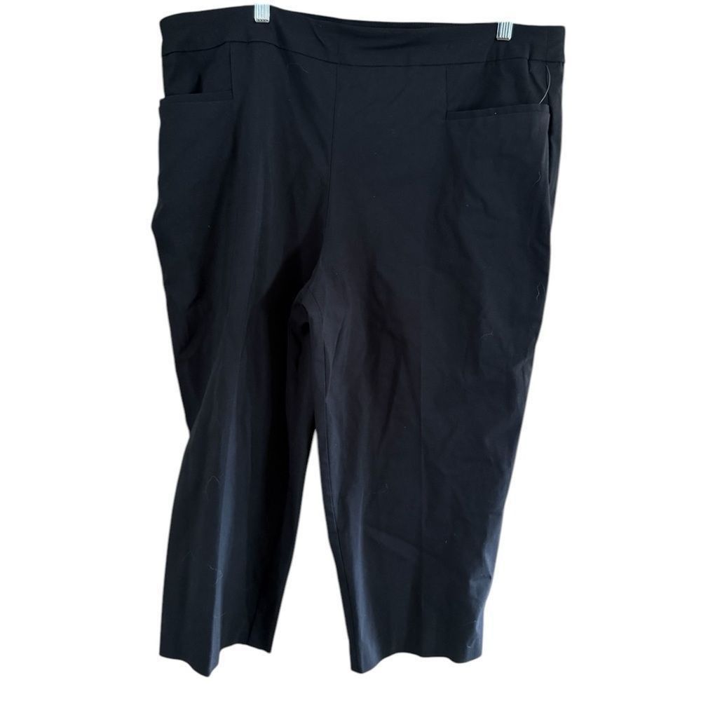 Other Time and Tru Black Capris Size 40" / US 18 - 8 Thumbnail