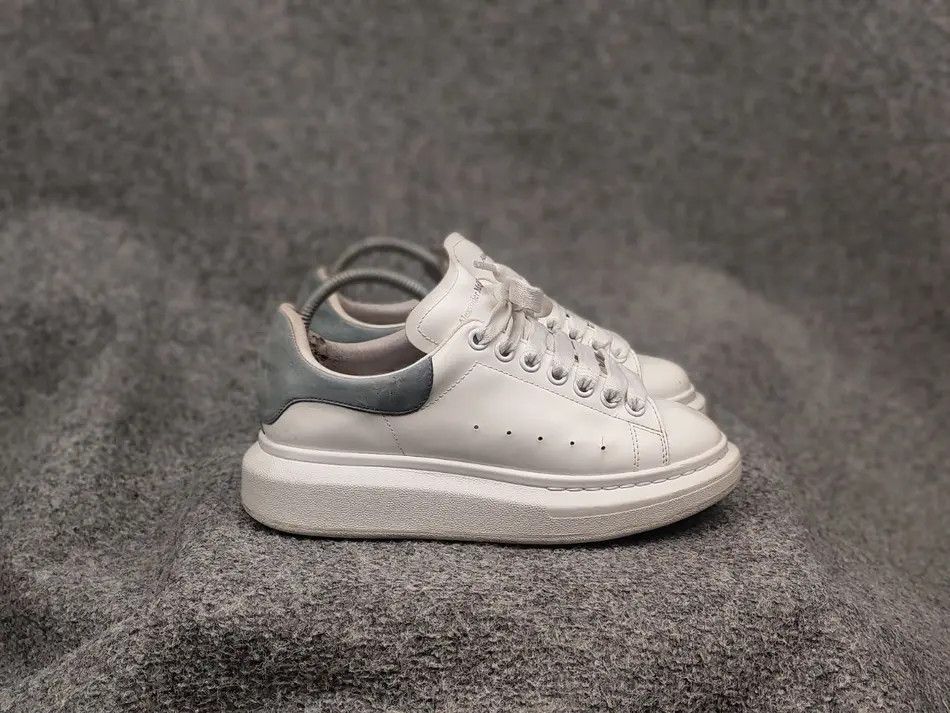 Alexander McQueen Alexander McQueen Oversized Leather Sneaker WhitePowder Blue Size US 8 / IT 38 - 1 Thumbnail