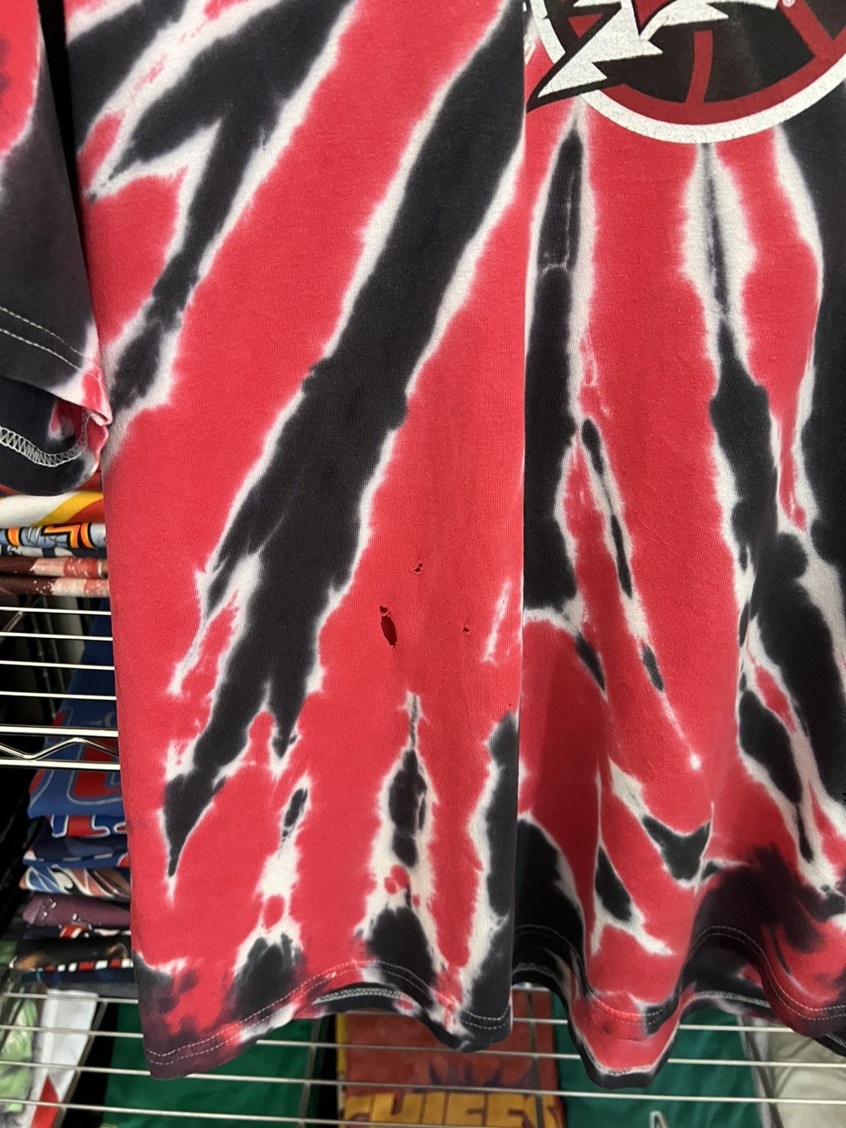 NCAA 90s Wisconsin Badgers Basketball Grateful Red Dead Tee NBA Size US XXL / EU 58 / 5 - 3 Thumbnail
