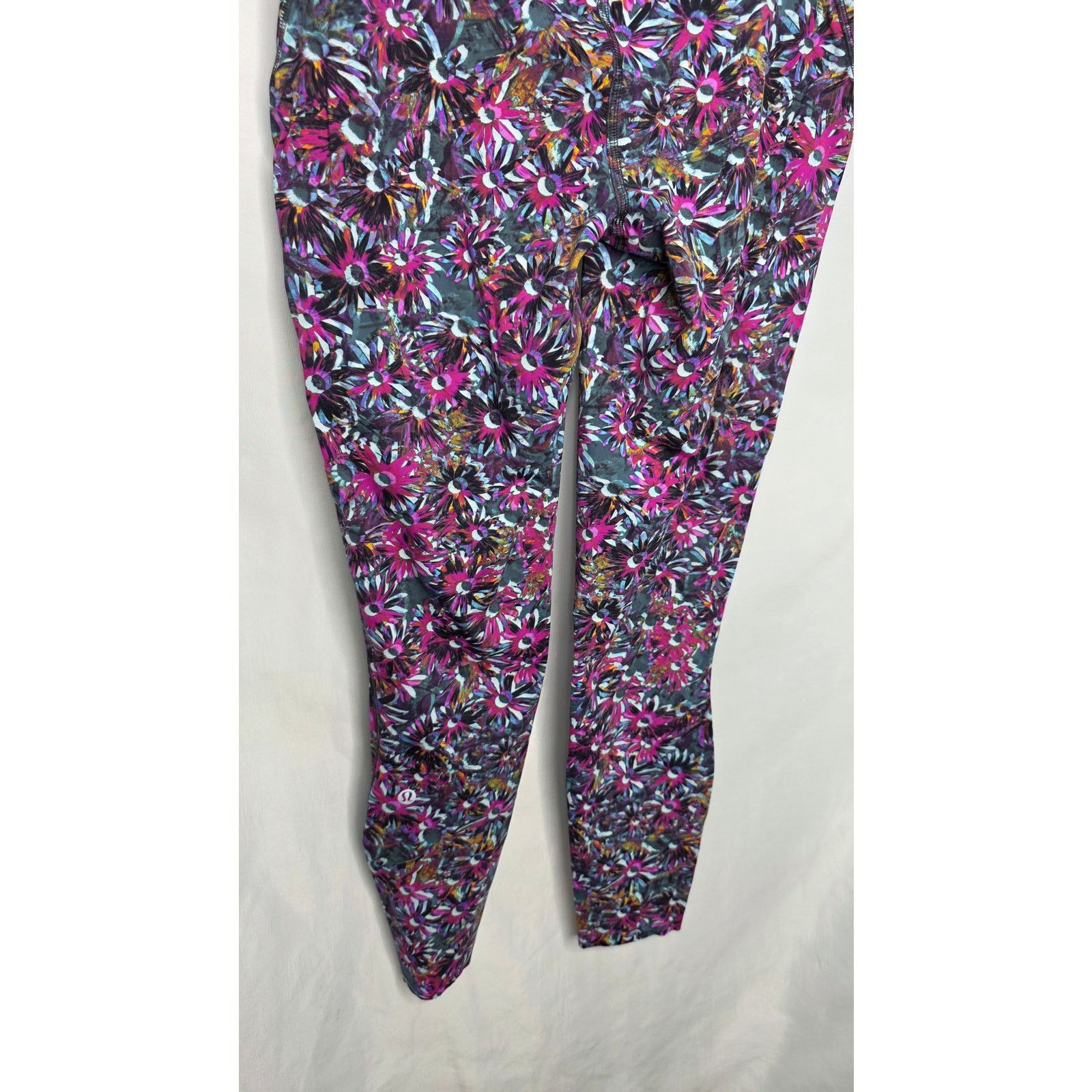 Lululemon Lululemon Base Pace High Rise Running Tight 25" Leggings 6 Size 28" / US 6 / IT 42 - 11 Thumbnail