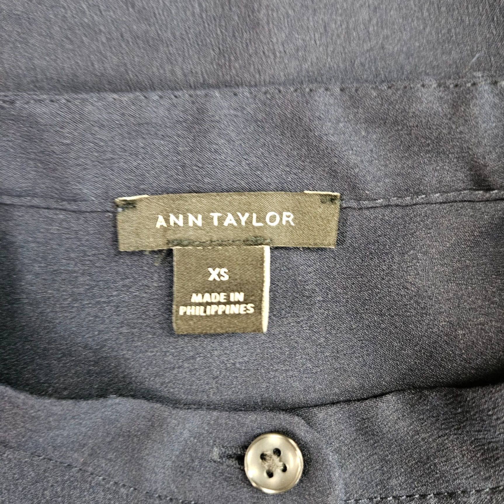 Ann Taylor **Ann Taylor Women Popover Top Size XS Blue Long Sleeve** User: Ann Taylor Women Popover Top Size XS Blue Long Sleeve Size XS / US 0-2 / IT 36-38 - 6 Thumbnail
