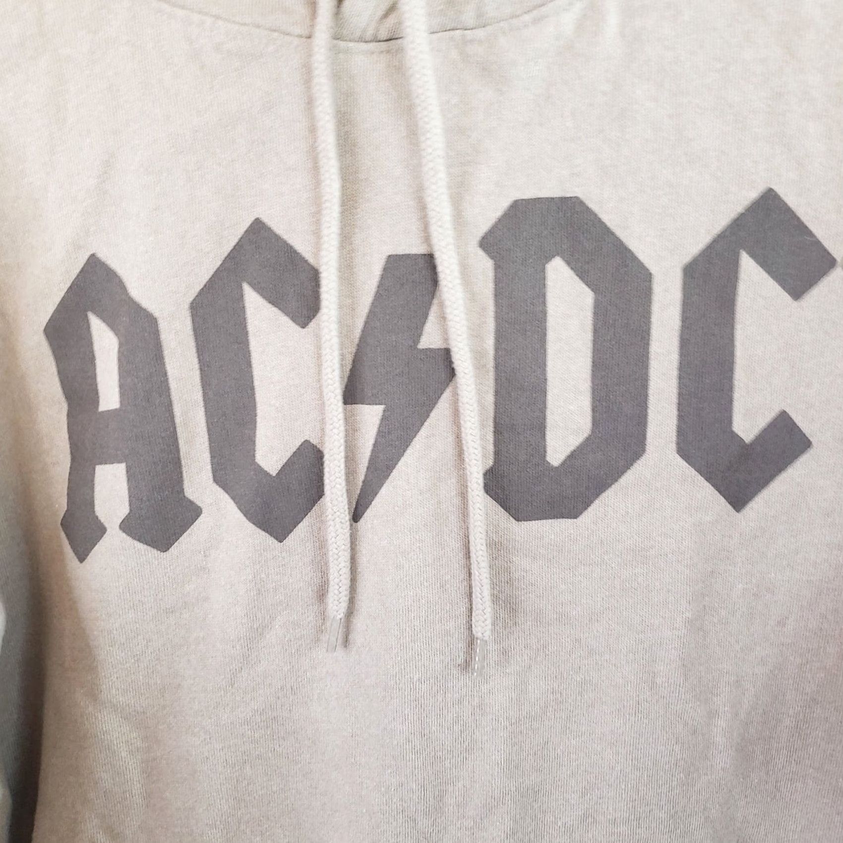 Vintage AC/DC Hoodie Sweatshirt Unisex M Beige Band Member Scene Back, Pockets Graphic Print Hoodie, AC/DC, Beige, M, Unisex Adults Size US M / EU 48-50 / 2 - 4 Thumbnail