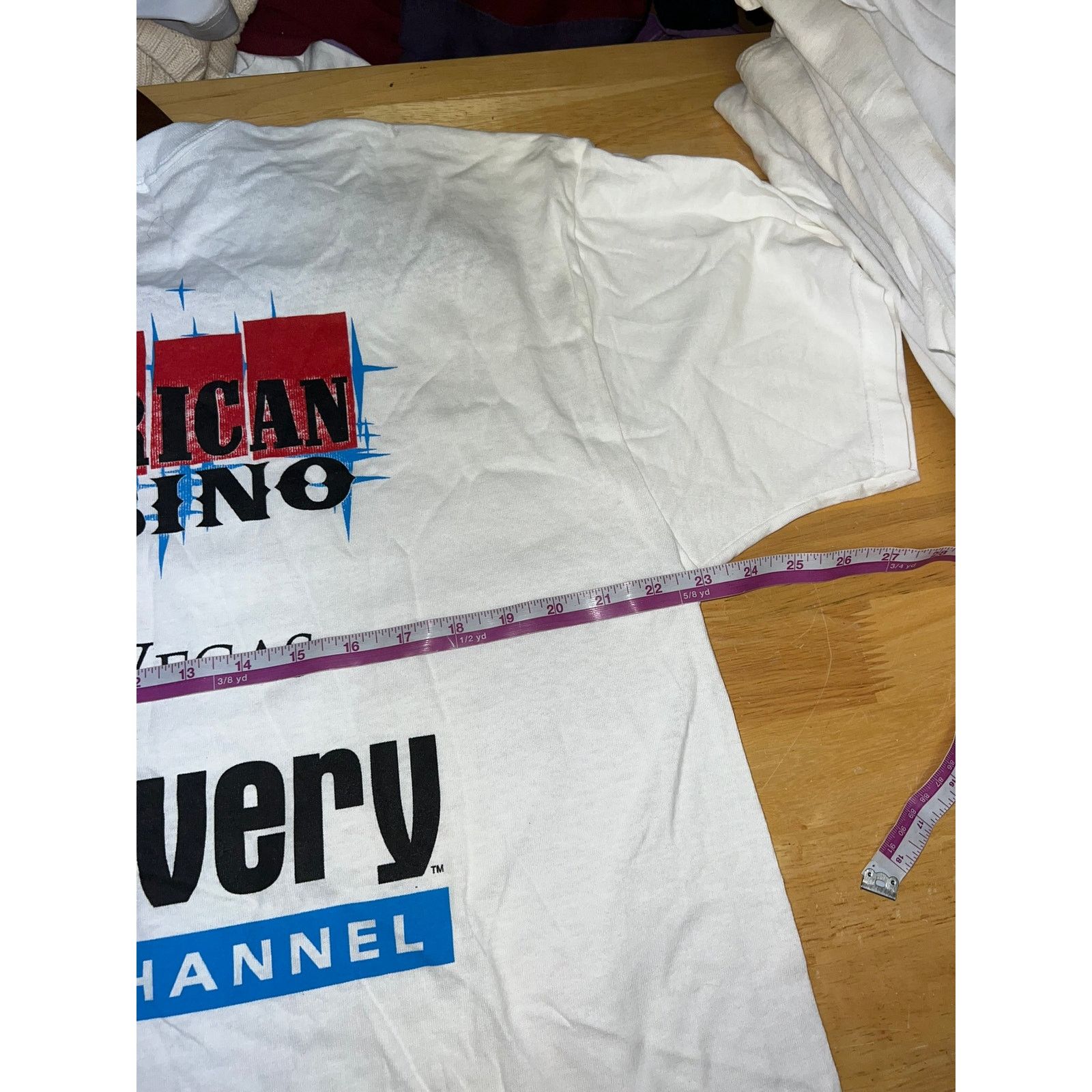 Fruit Of The Loom Vintage Discovery Channel Shirt American Casino TV Show XL Size US XL / EU 56 / 4 - 9 Thumbnail