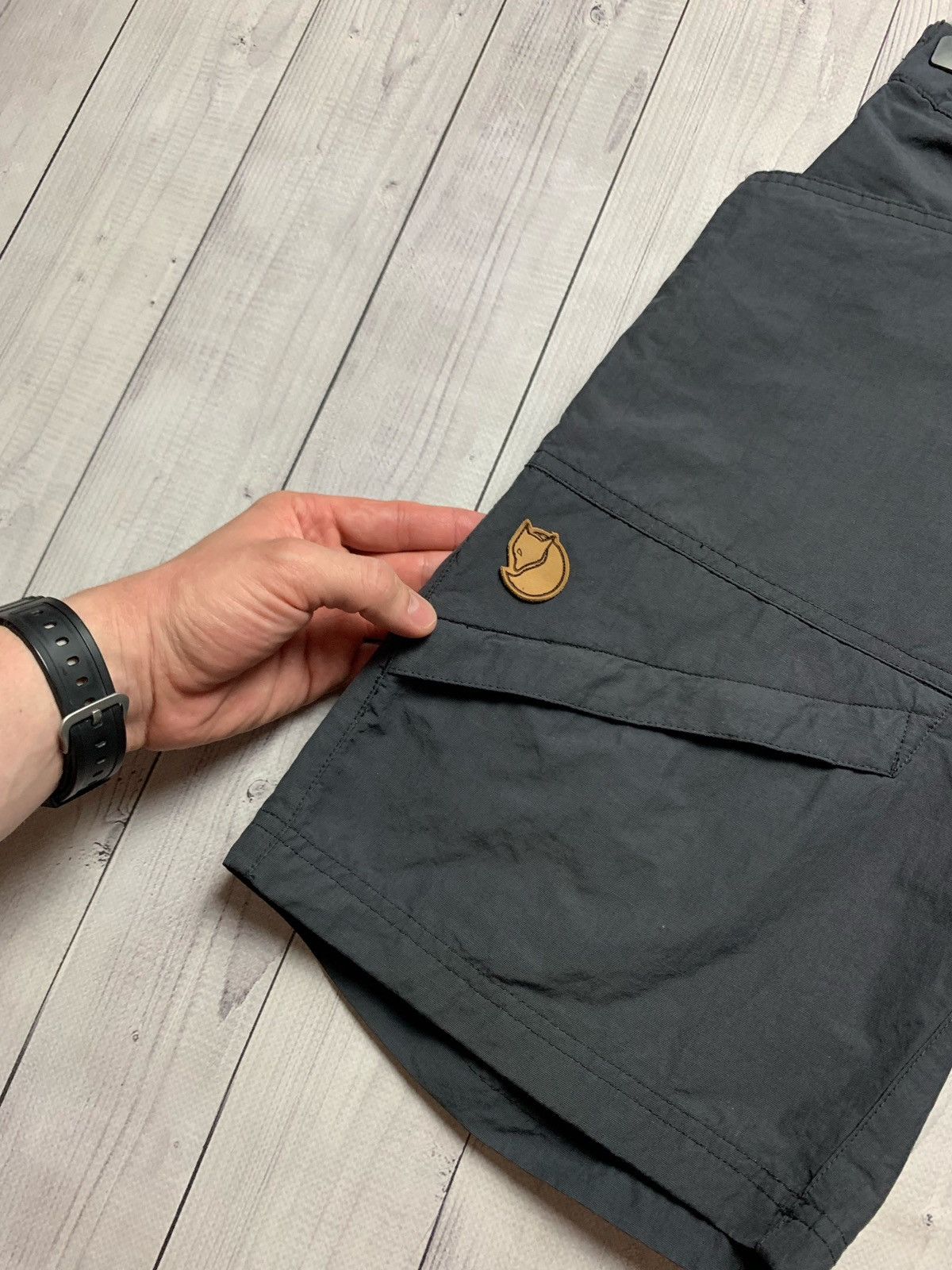 Fjallraven × Vintage Fjallraven kargo shorts Size 29 S Size US 29 - 2 Thumbnail
