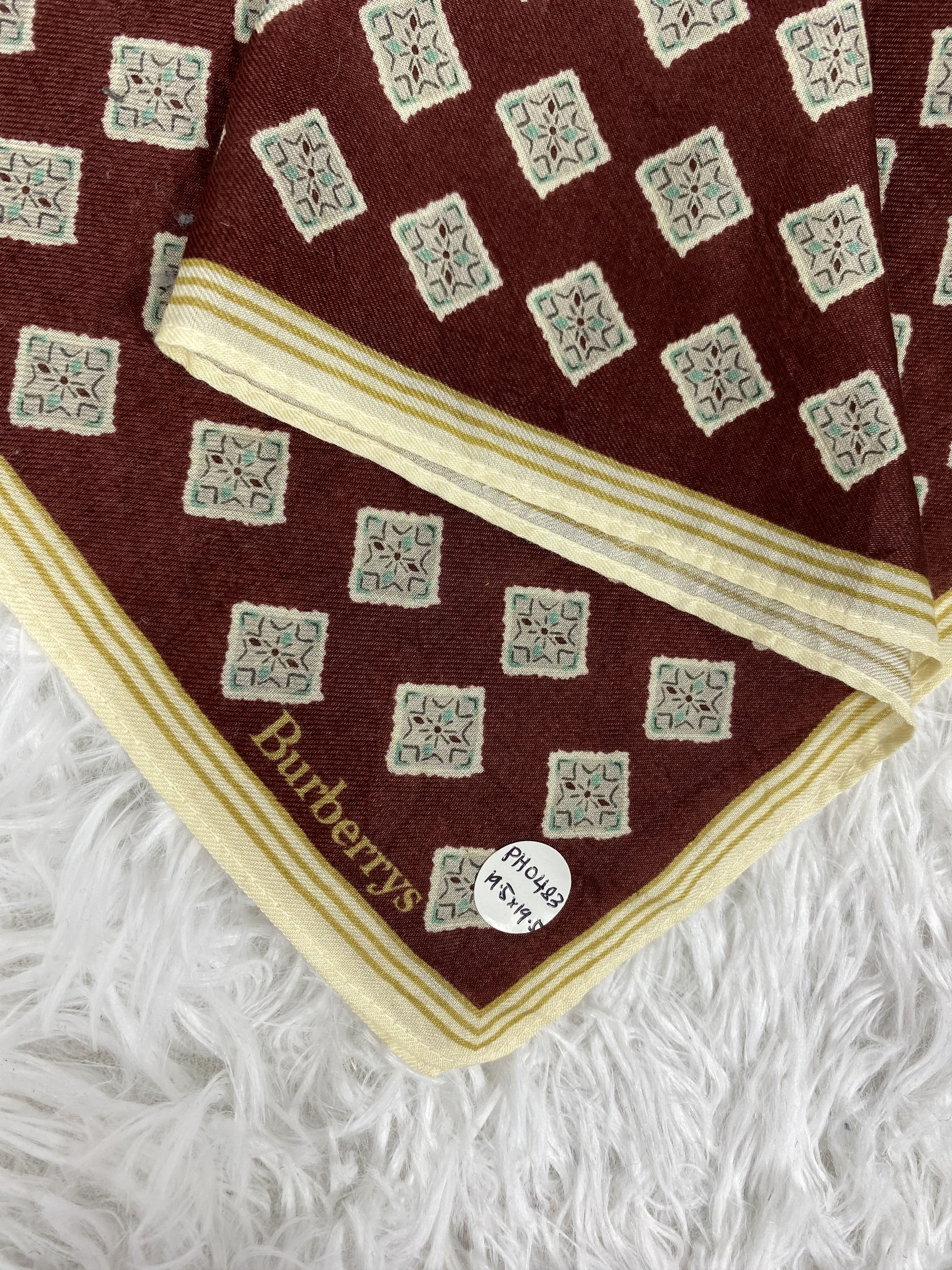 Burberry Vintage Burberry Handkerchief Neckerchief PH0483 Size ONE SIZE - 2 Thumbnail