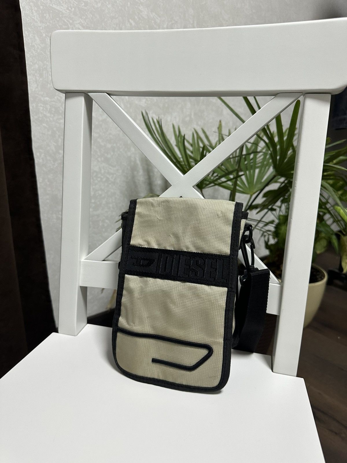 Diesel Vintage Diesel Messenger Bag Y2K Style Size ONE SIZE - 7 Thumbnail