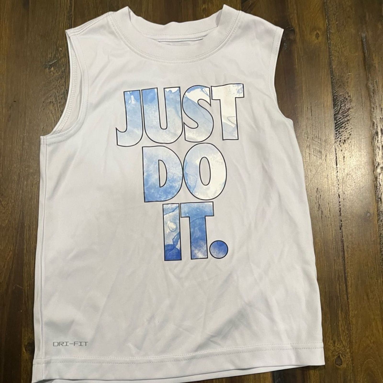Nike NWOT Nike Dri-Fit Boys Graphic Tank Top Size 6 Size M / US 6-8 / IT 42-44 - 6 Thumbnail