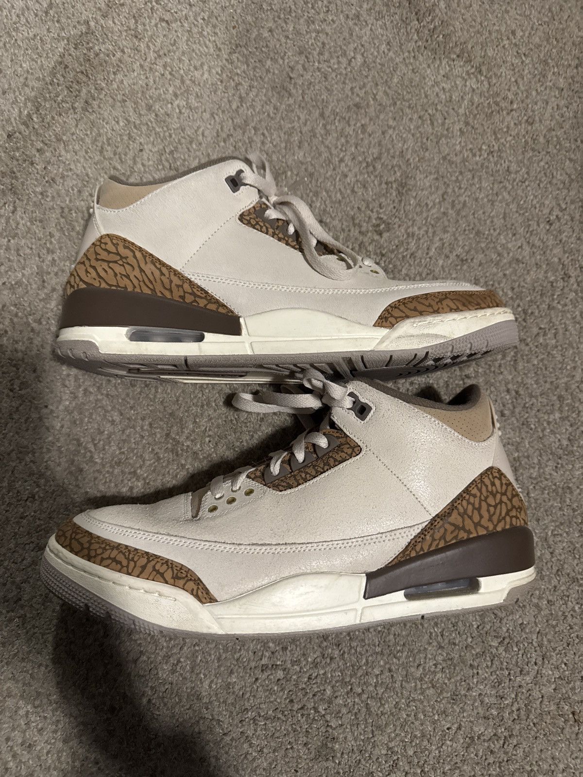 Jordan Brand Jordan 3 Retro - Palomino Size US 10.5 / EU 43-44 - 2 Thumbnail