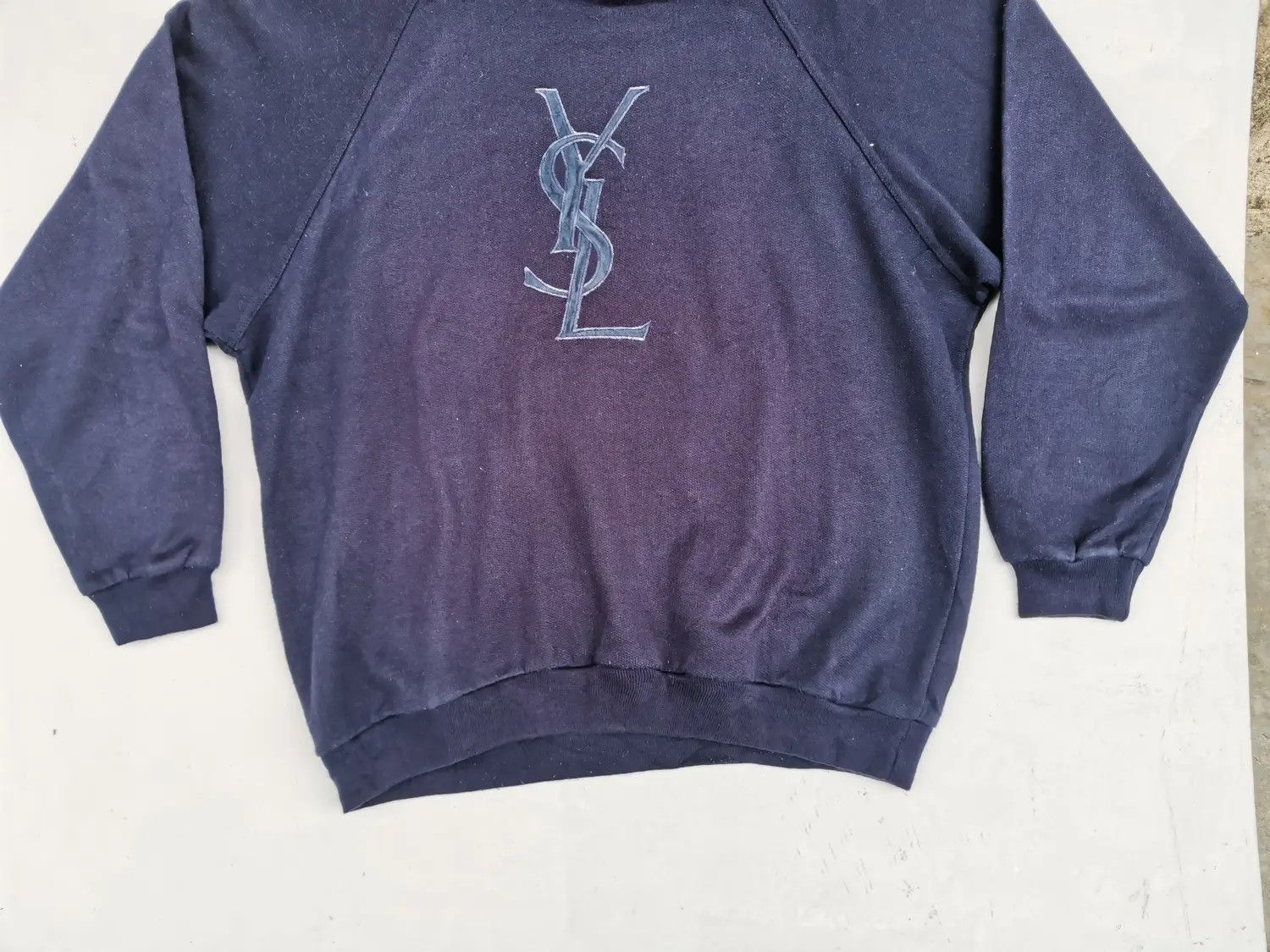 Yves Saint Laurent Yves Saint Laurent Embroidered Big Logo Sweatshirt Size US XL / EU 56 / 4 - 7 Thumbnail