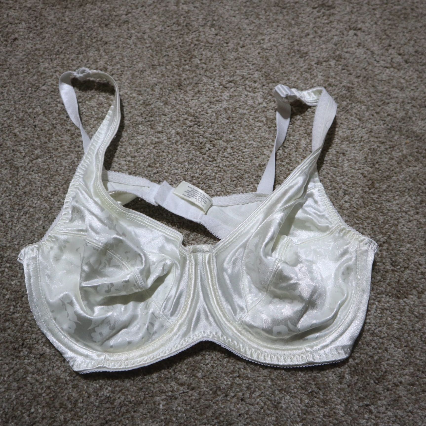 Fruit Of The Loom VINTAGE Fruit of the Loom Women's T-Shirt Bra 40C White Wireless Adjustable Strap 90s Glam Girls Size ONE SIZE - 6 Thumbnail
