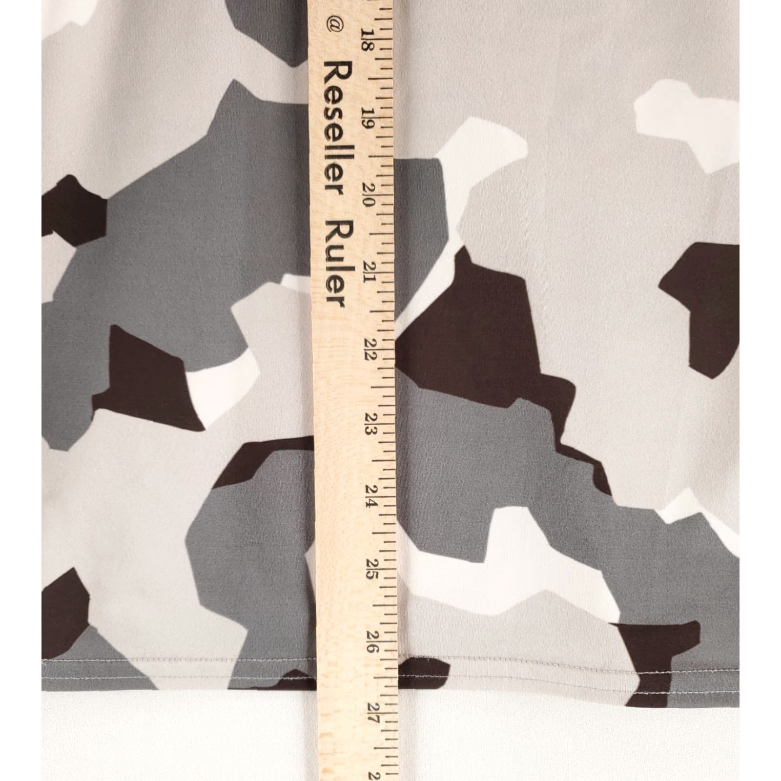 Under Armour Under Armour Spider-Man Compression HeatGear Shirt Gray Camo Mens M Shirt Size US M / EU 48-50 / 2 - 7 Thumbnail
