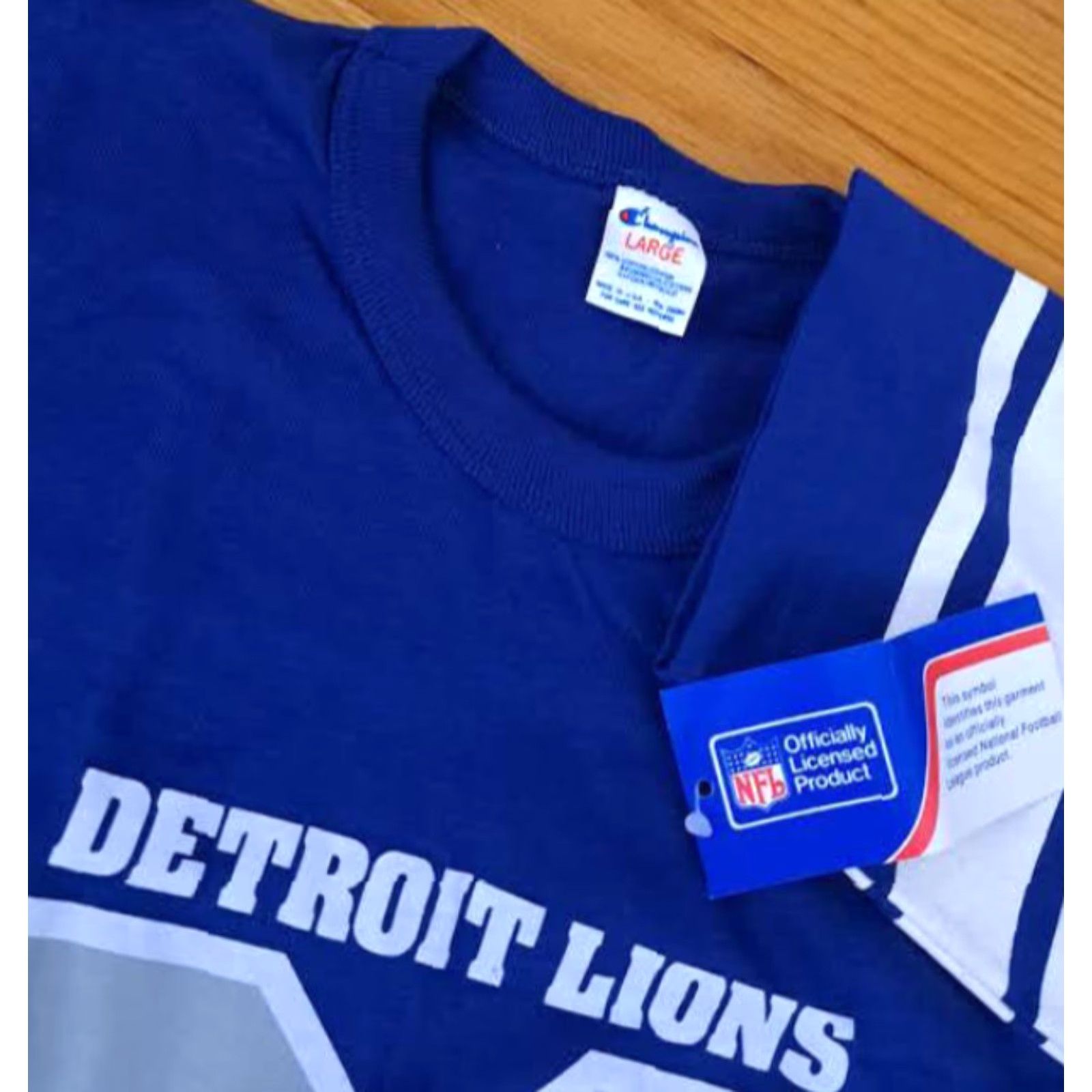 Champion VINTAGE Champion T-Shirt Detroit Lions Barry Sanders USA Made NWT Blue Short Sleeve Unisex Adults L Size Mens Womens Boys Girls Size US L / EU 52-54 / 3 - 3 Thumbnail
