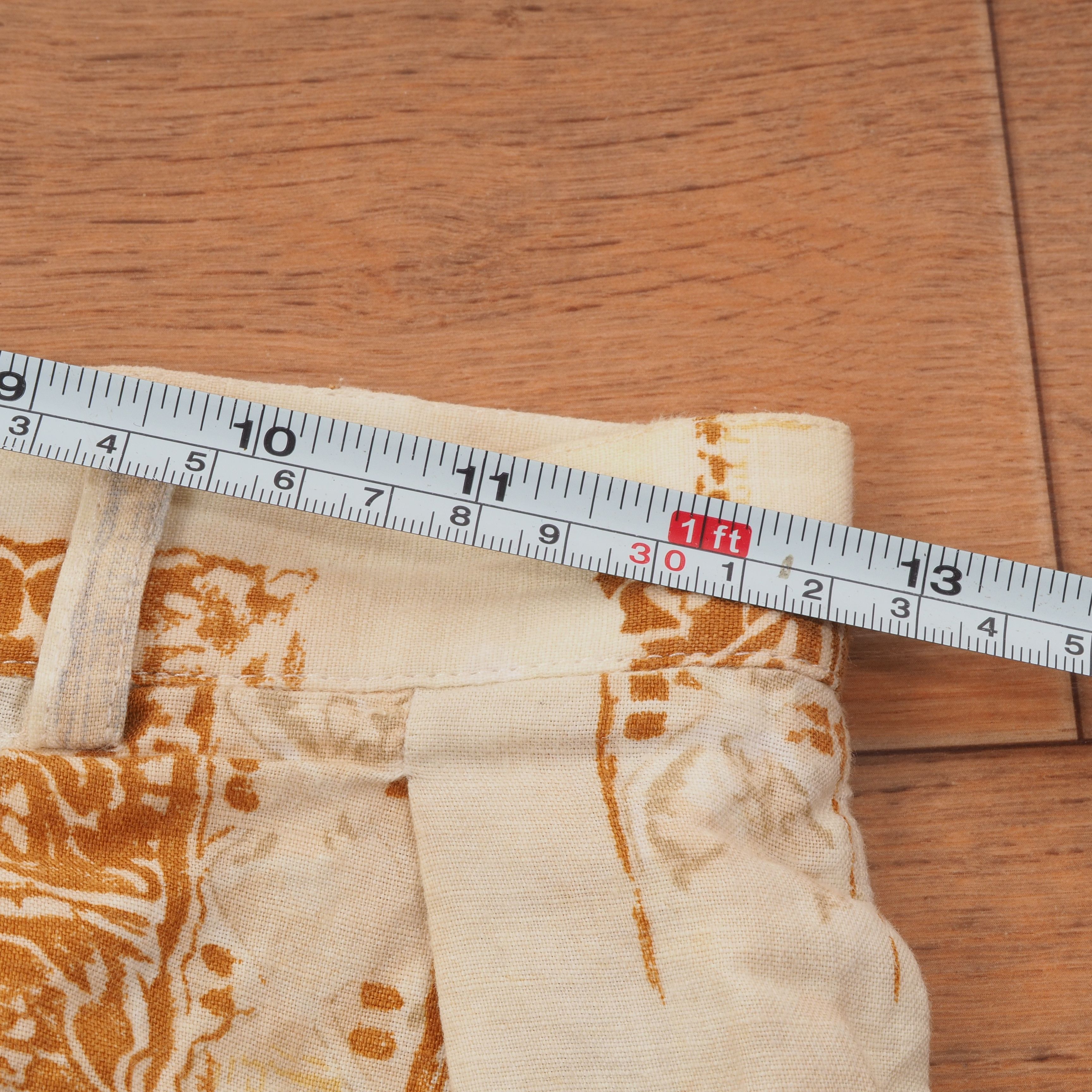 Kenzo × Vintage Kenzo Jungle Vintage Women Pleated Beige Linen Cotton Shorts Size 26" / US 2 / IT 38 - 7 Thumbnail