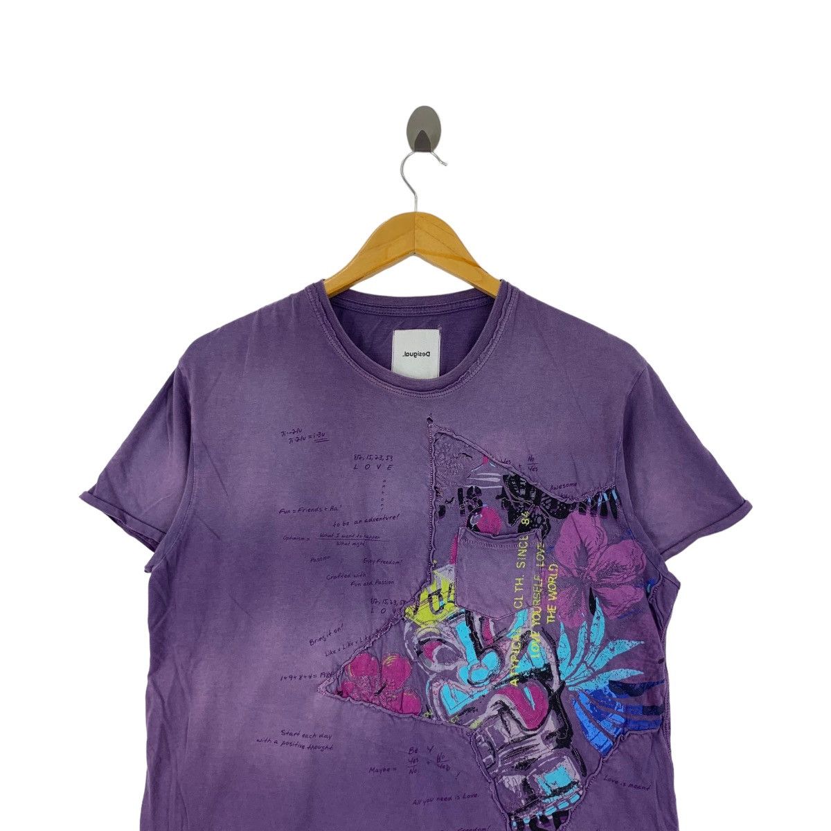 Vintage DESIGUAL LOVE YOURSELF Distress Design Tee Shirt Top Size L / US 10 / IT 46 - 2 Thumbnail
