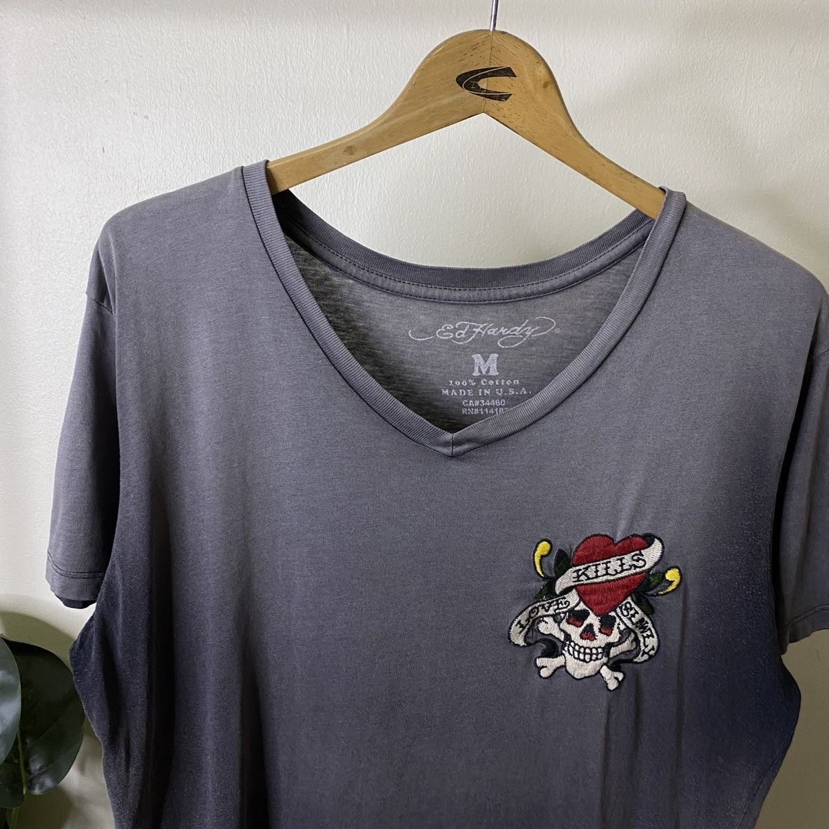 Ed Hardy Ed Hardy Sunfaded V Neck T Shirt Size US M / EU 48-50 / 2 - 12 Thumbnail