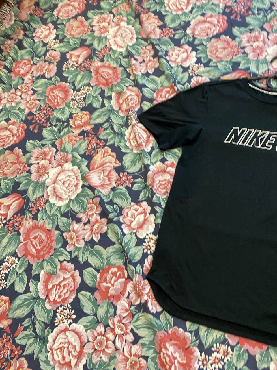 Nike SB Y2K Nike SB T-shirt black big logo Vintage Size US S / EU 44-46 / 1 - 7 Thumbnail