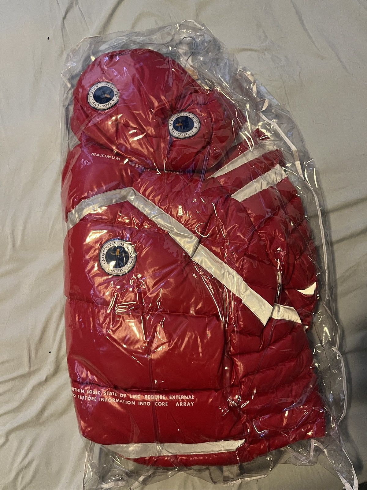 Undercover Undercover 2001 Space Odyssey Red Puffer Jacket Size US XS / EU 42 / 0 - 7 Thumbnail