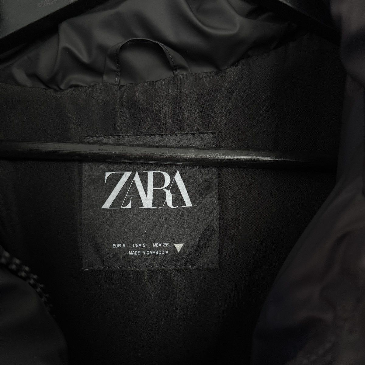 Zara RUBBERIZED PUFFER JACKET Size US S / EU 44-46 / 1 - 4 Thumbnail