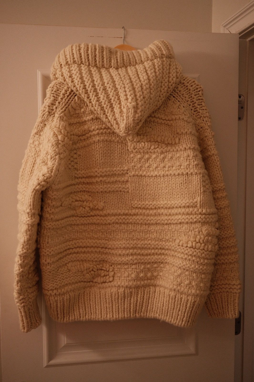 Banana Republic Banana Republic Hand-Knit Hooded Zip Jacket Cream — NWOT Size US M / EU 48-50 / 2 - 2 Thumbnail