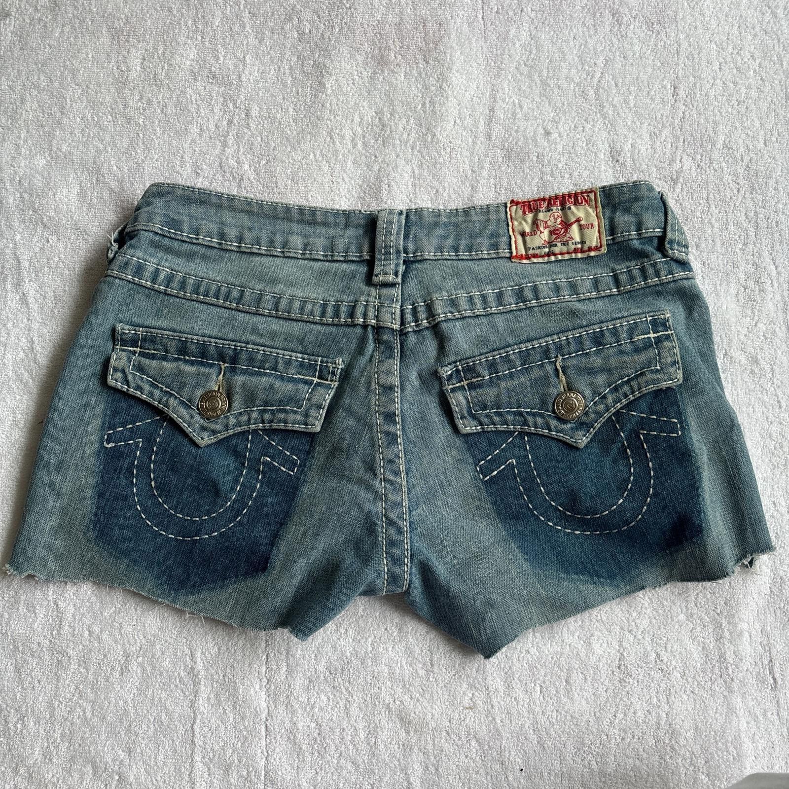 True Religion y2k true religion denim mini shorts Size 27" / US 4 / IT 40 - 2 Thumbnail
