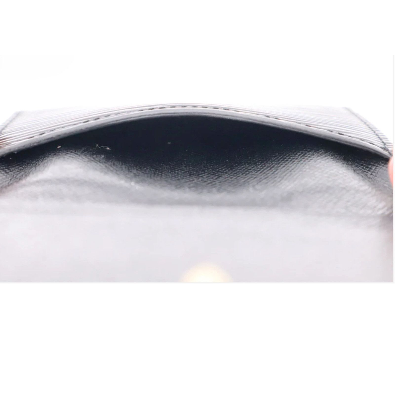 Louis Vuitton Louis Vuitton Ludlow Compact Epi Leather Coin Wallet Black Size ONE SIZE - 10 Thumbnail