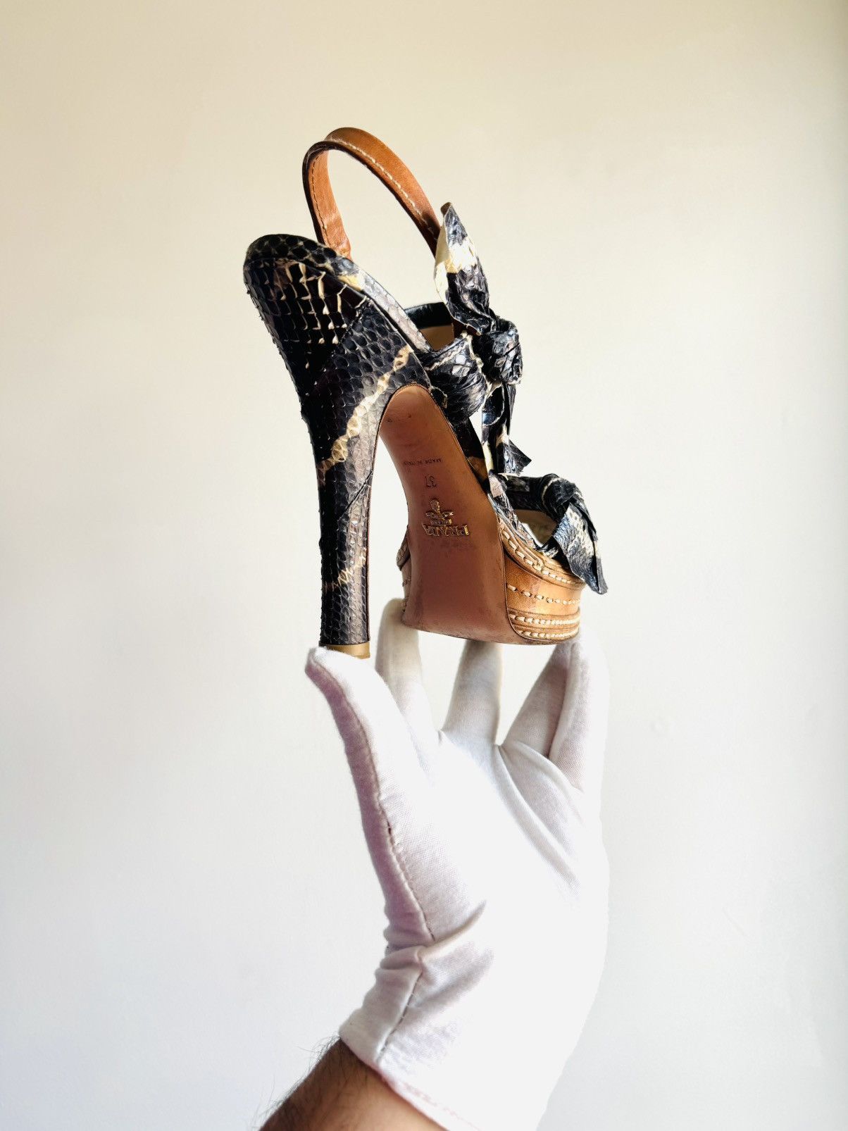 Prada Prada S/S 2009 Iconic python platform sandals 37 Size US 7 / IT 37 - 8 Thumbnail