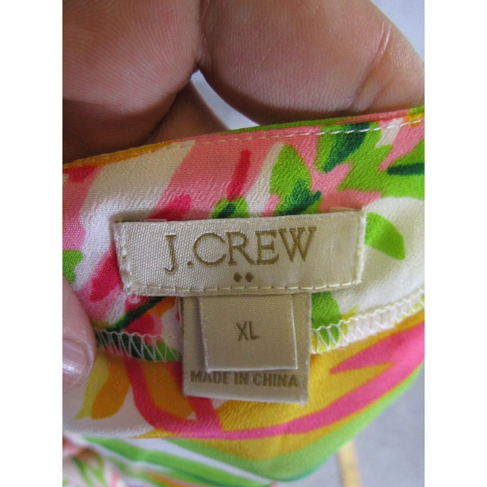 J.Crew J.Crew Shirt Womens XL White Floral Blouse Short Sleeve Womens XL White Floral Blouse Size XL / US 12-14 / IT 48-50 - 6 Thumbnail