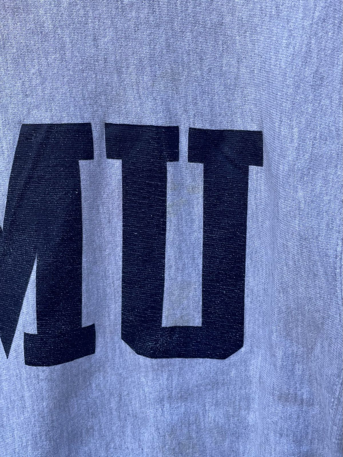 Champion Rare 90s Southeastern Massachusetts University Crewneck Size US L / EU 52-54 / 3 - 8 Thumbnail