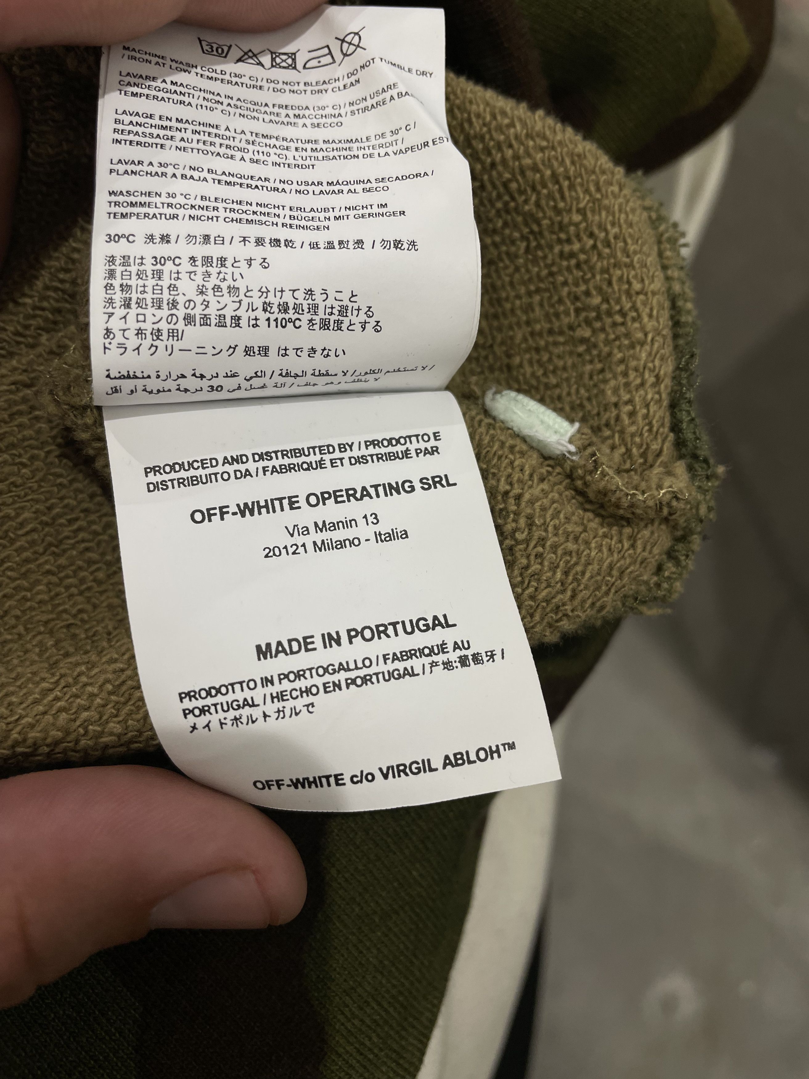 Off-White Off White Crewneck Duck Camo Used Medium (Runs Big) Size US M / EU 48-50 / 2 - 7 Thumbnail