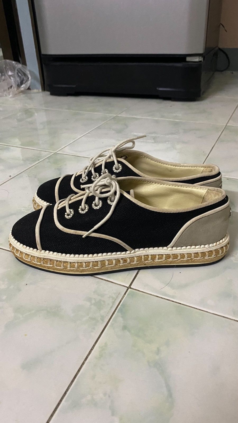Chanel Chanel Navy Blue Size US 7 / IT 37 - 1 Thumbnail
