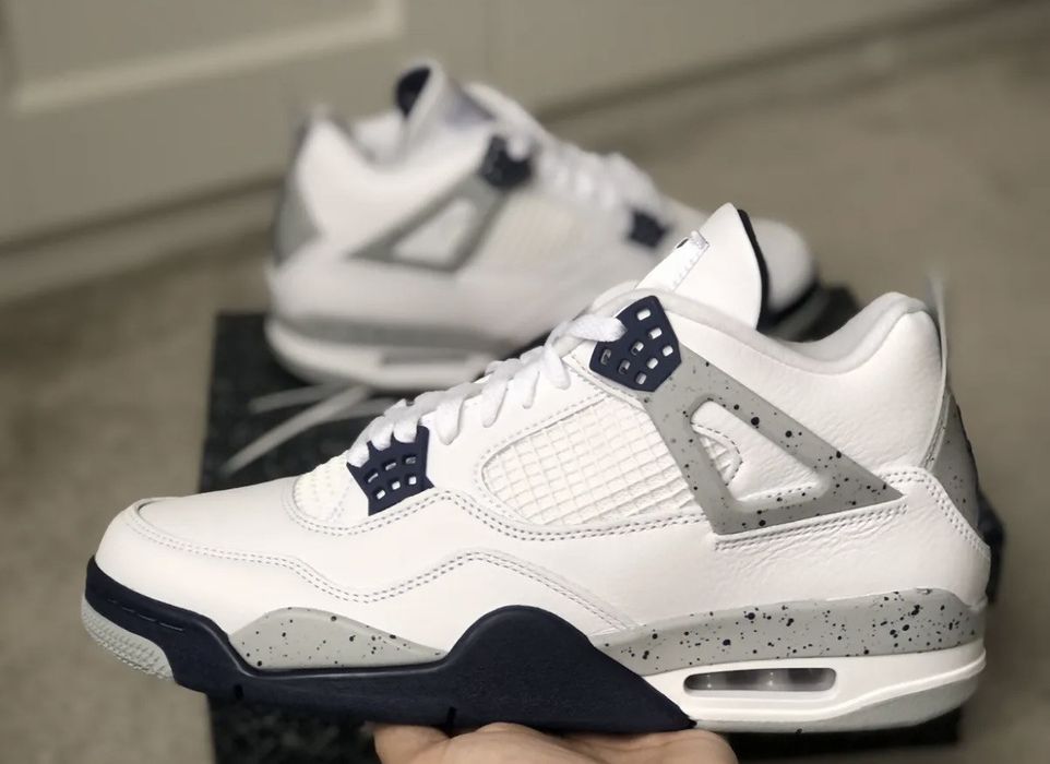 Nike Jordan 4 Retro Midnight Navy | Grailed