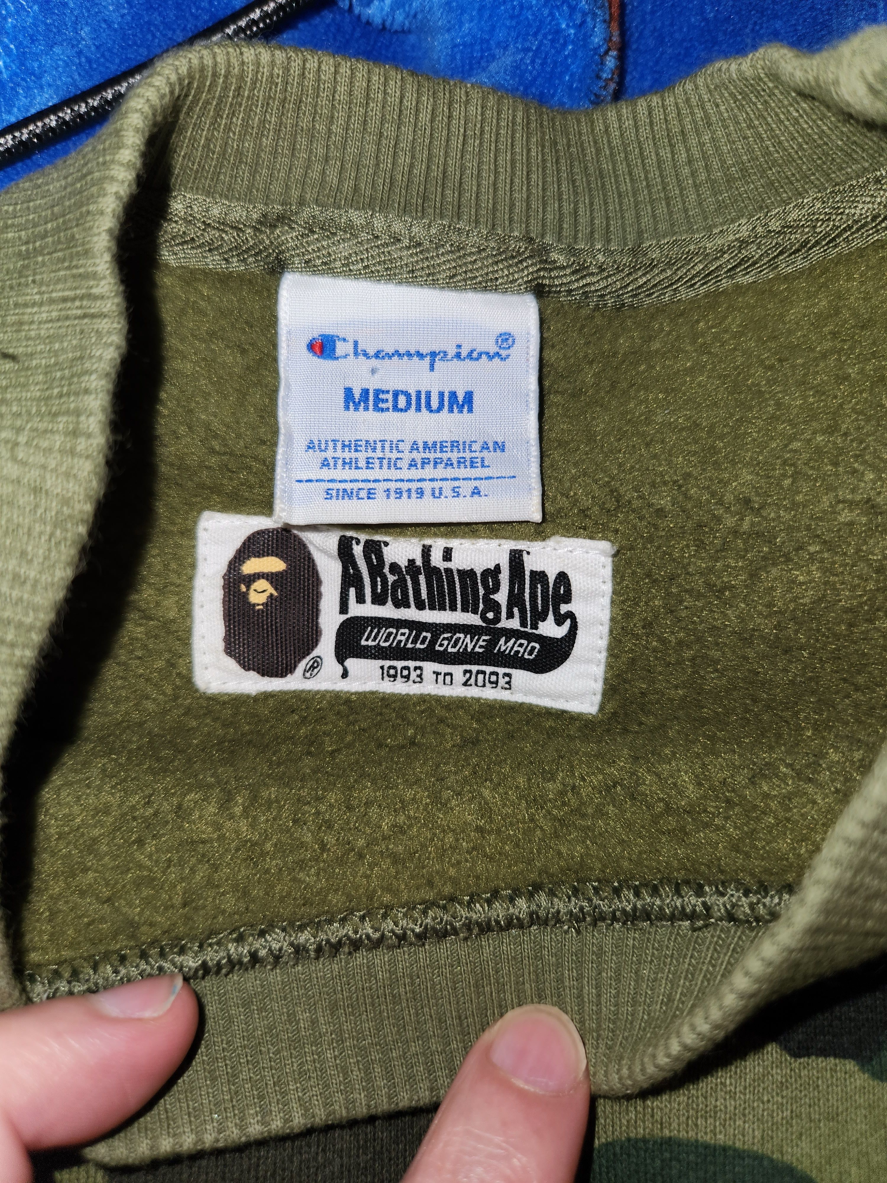 Bape × Champion BAPE x CHAMPION 1ST CAMO CREWNECK Size US M / EU 48-50 / 2 - 4 Thumbnail