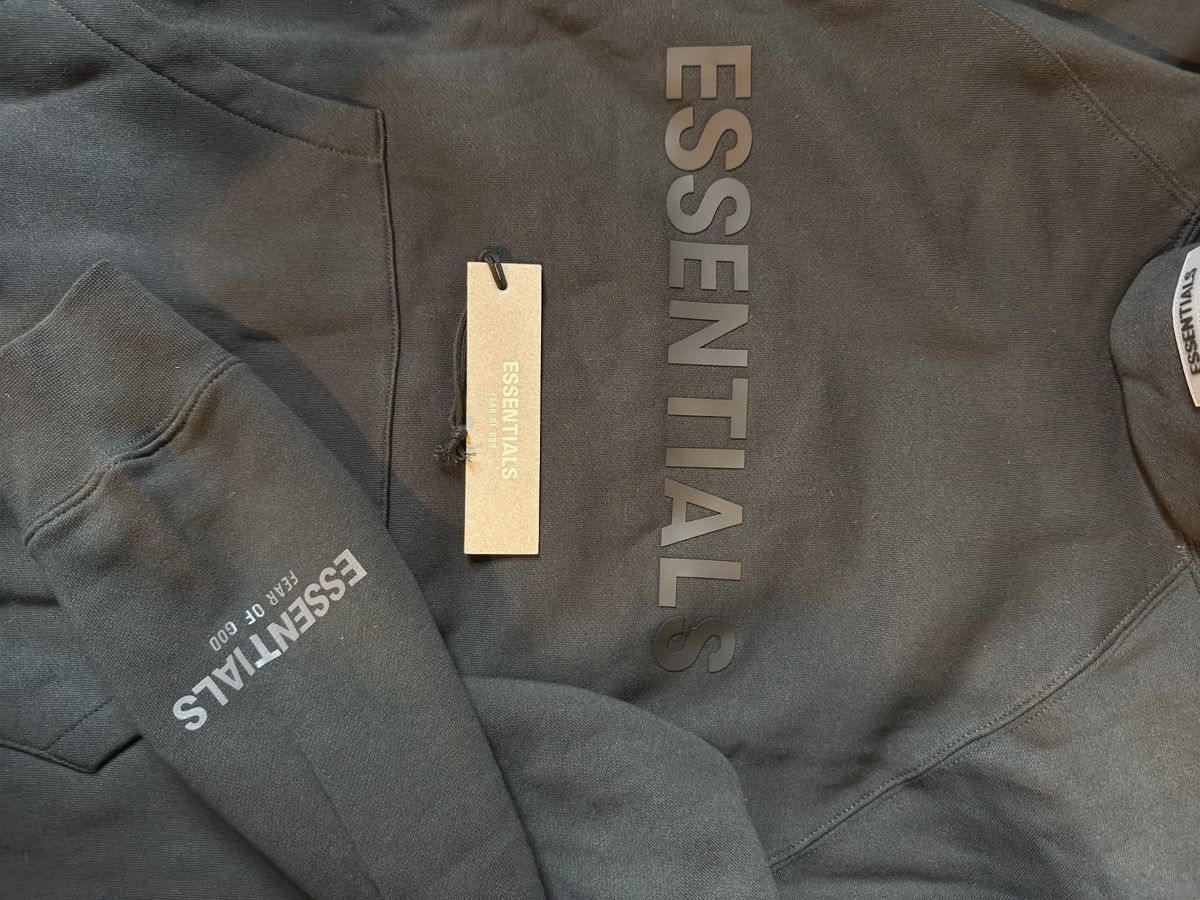 Essentials × Fear of God SS20 Essentials Applique Hoodie Size US S / EU 44-46 / 1 - 3 Thumbnail