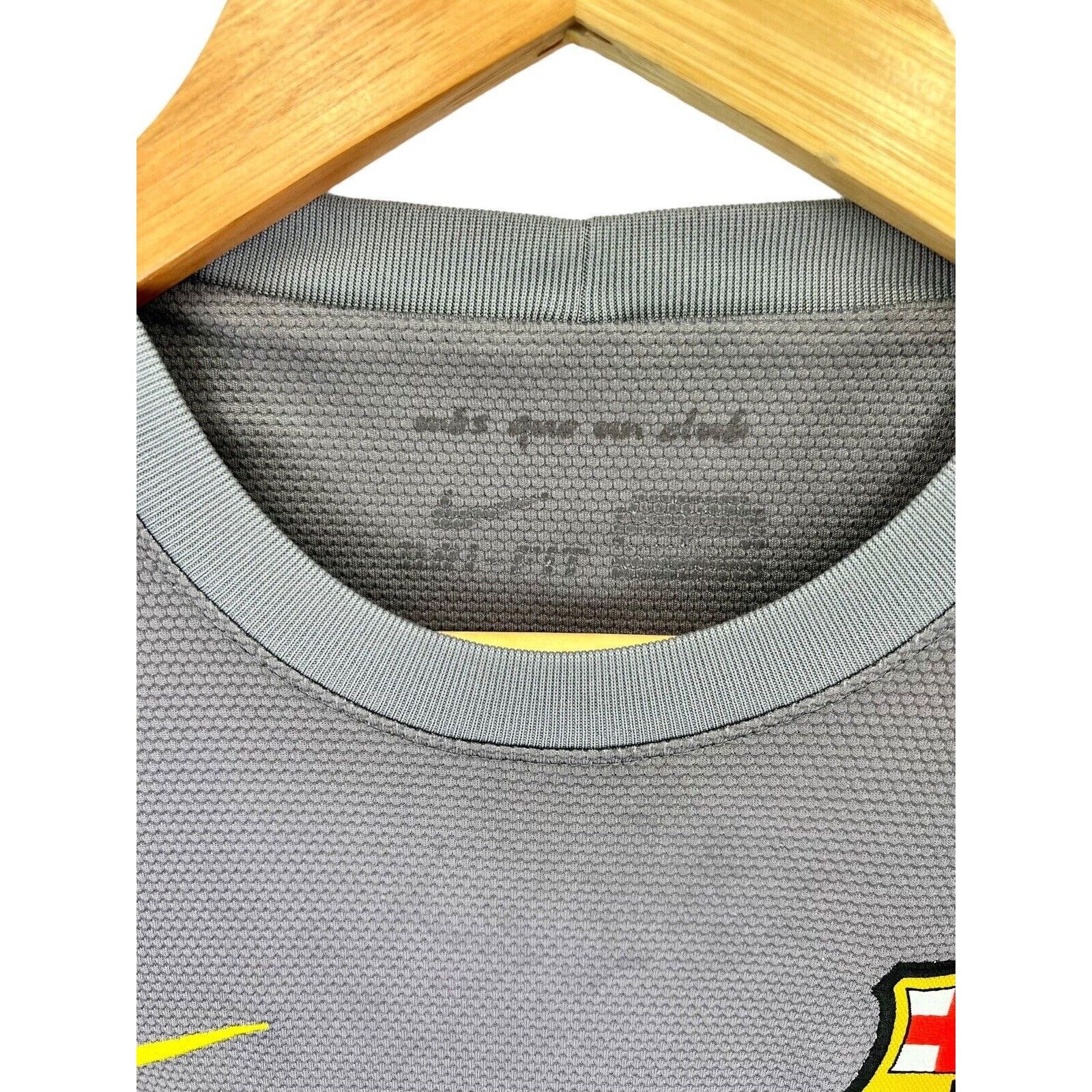 Nike Barcelona GK Shirt 2012/13 Adults Medium Nike Soccer Jersey Size US M / EU 48-50 / 2 - 3 Thumbnail
