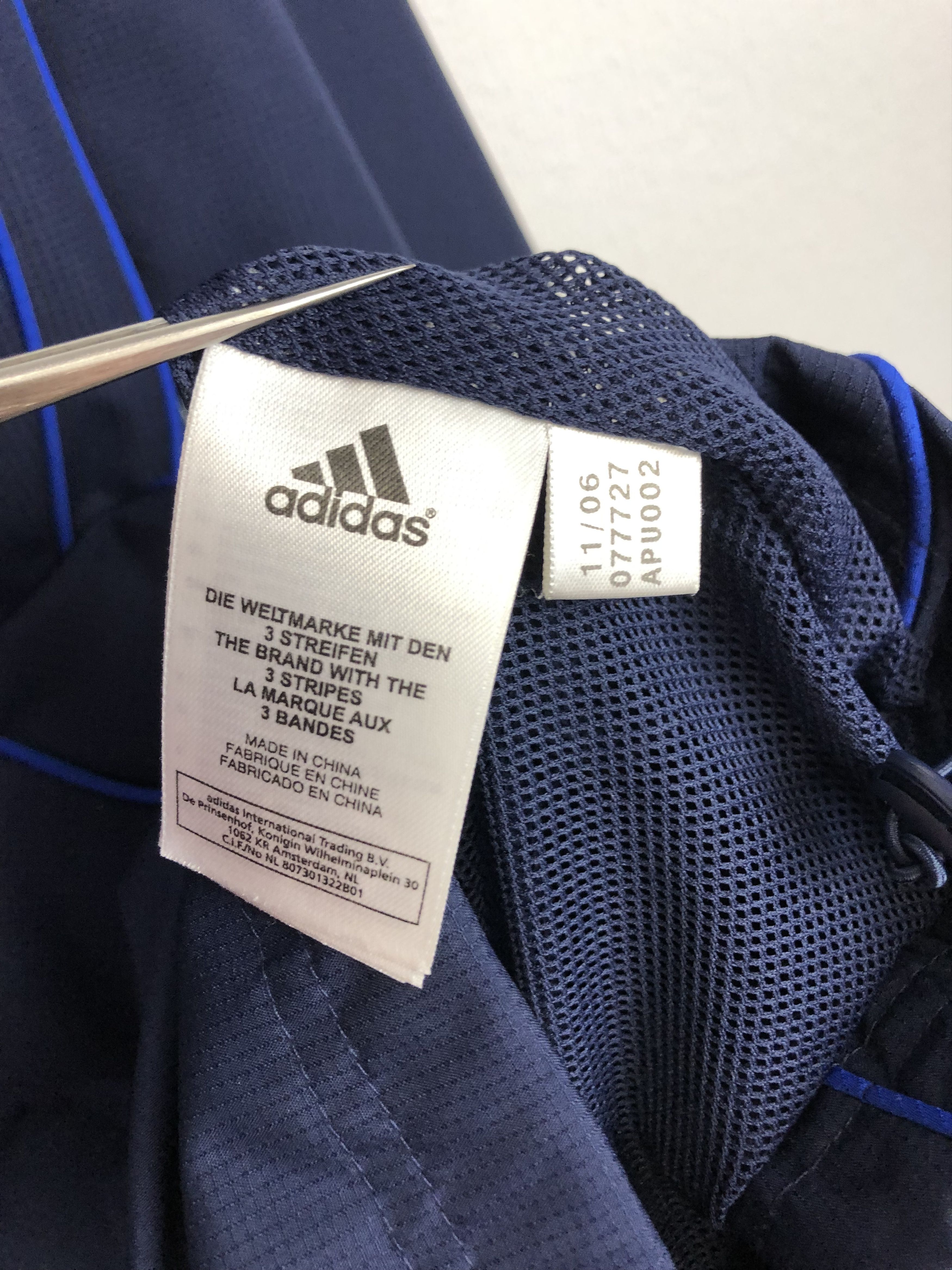 Adidas Vintage Adidas Chelsea Hooded Jacket Soccer Windbreaker Size US XL / EU 56 / 4 - 10 Thumbnail
