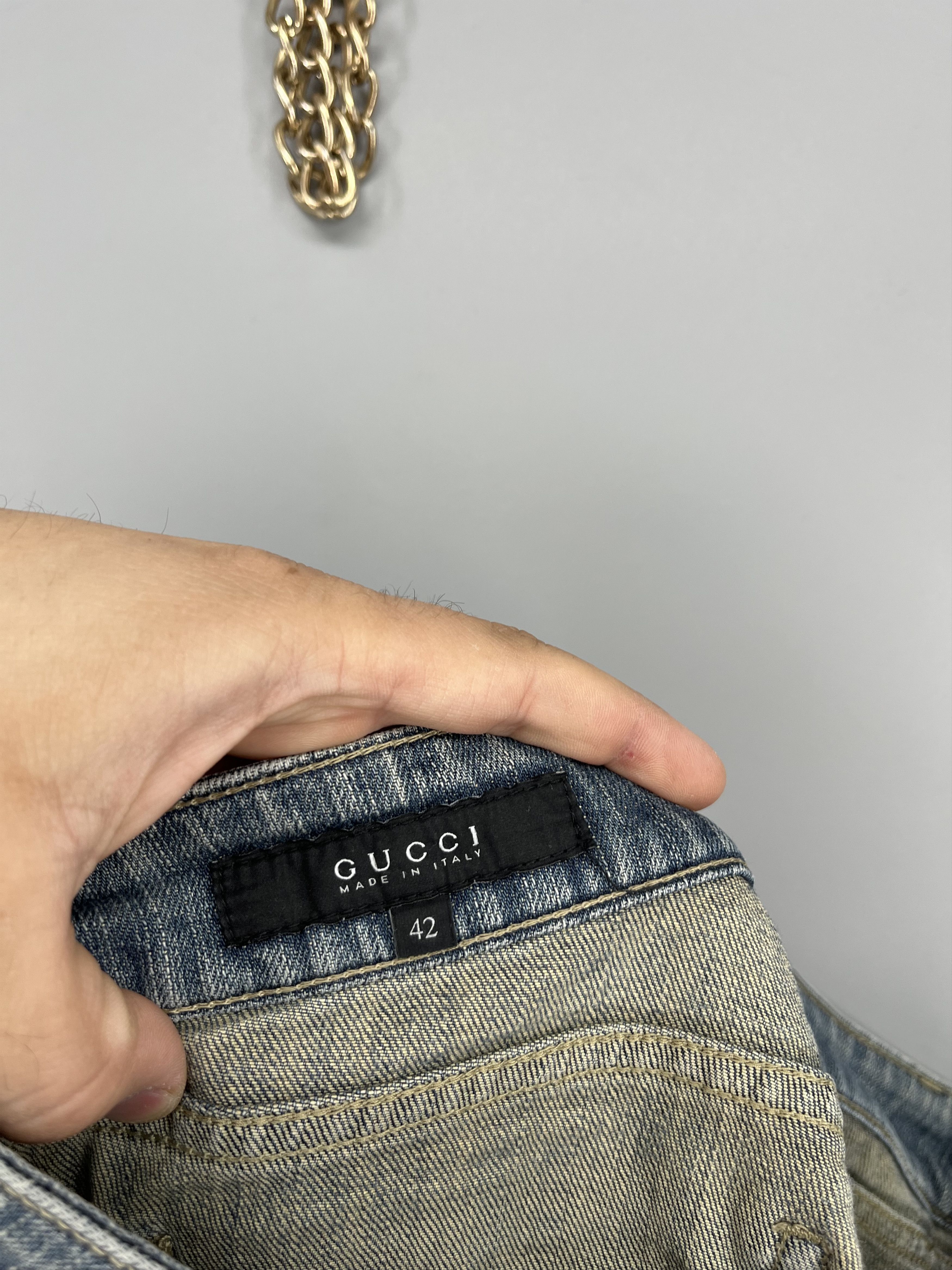 Gucci Gucci Vintage Light Wash Flared Jeans with Web Logo Patch Size 26" / US 2 / IT 38 - 17 Thumbnail