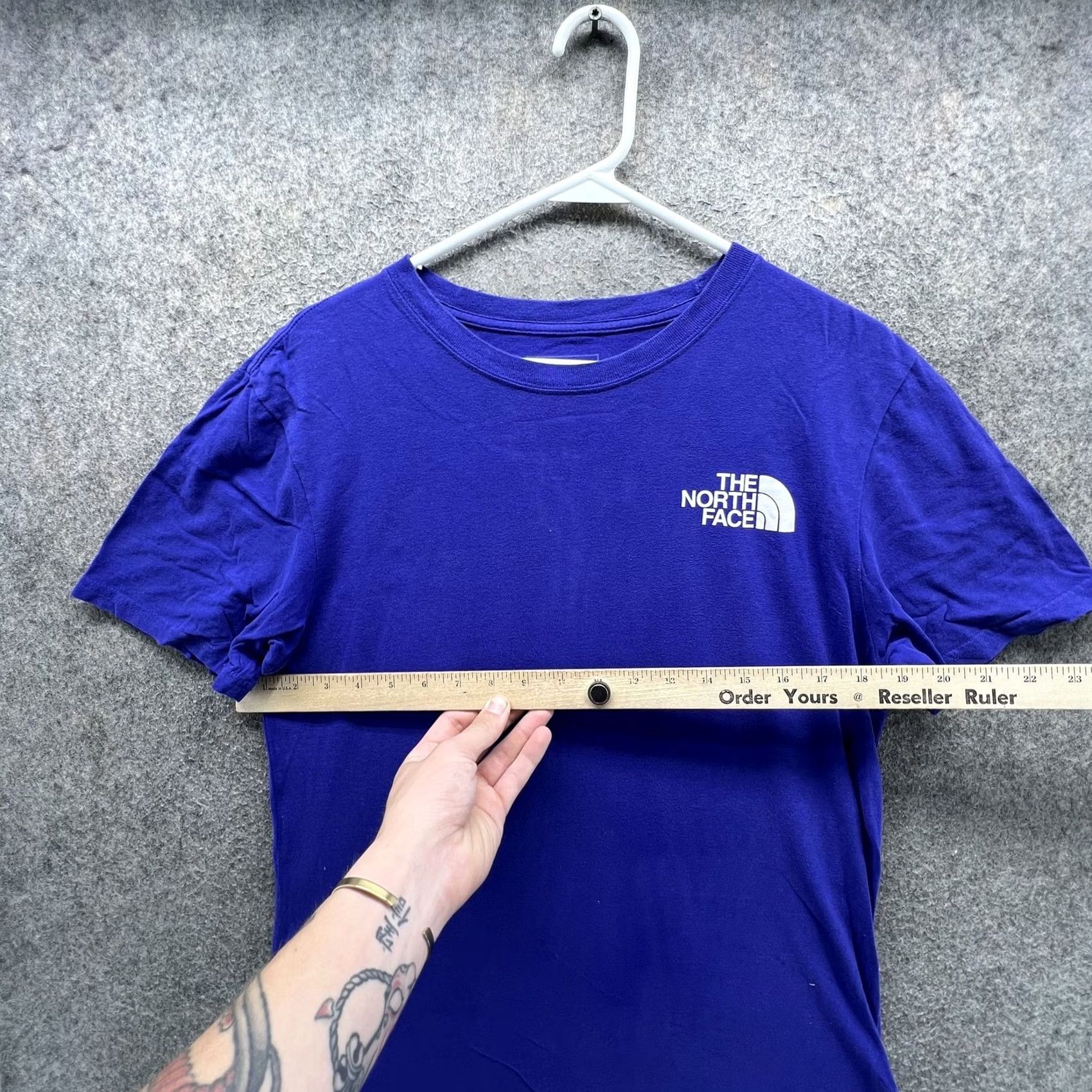 The North Face The North Face Shirt Mens S Blue Small Logo Tagless Tee Outdoor Casual Mens Small Blue Logo Tee Size US S / EU 44-46 / 1 - 6 Thumbnail