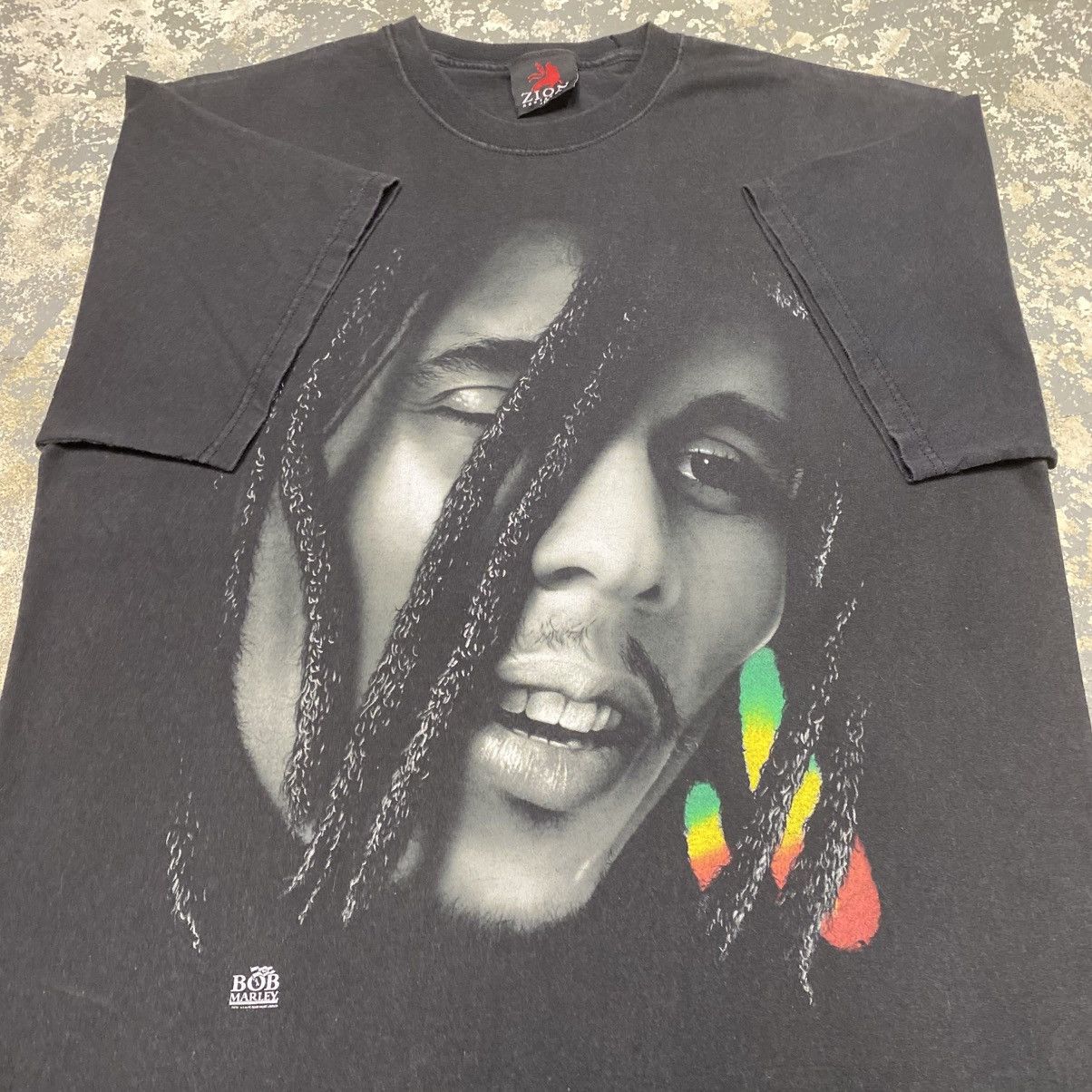 Band Tees Vintage Bob Marley Zion 90s Y2K Graphic Black Tshirt Size US XL / EU 56 / 4 - 7 Thumbnail