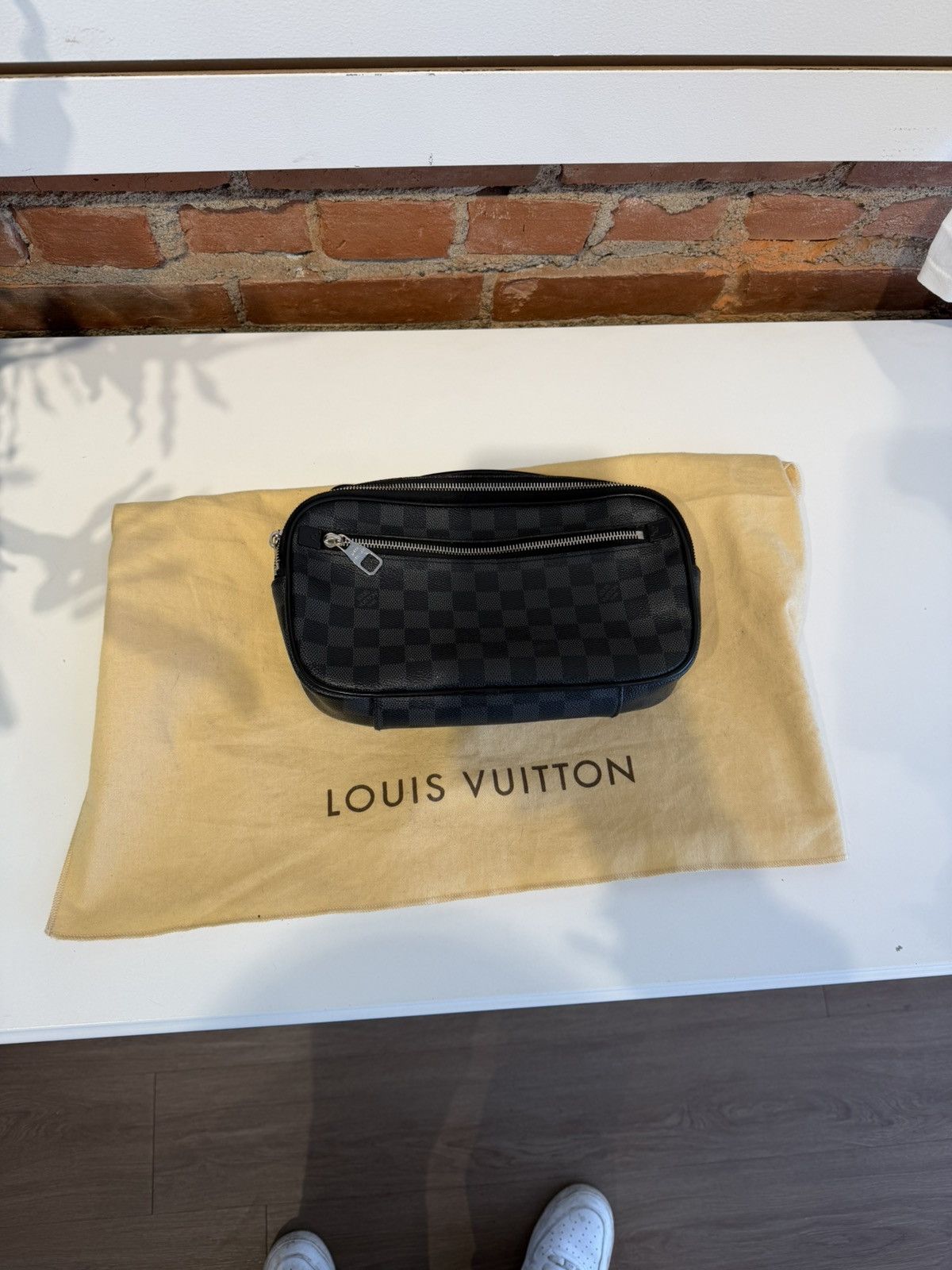 Louis Vuitton Louis Vuitton Crossbody Sidebag Size ONE SIZE - 1 Thumbnail