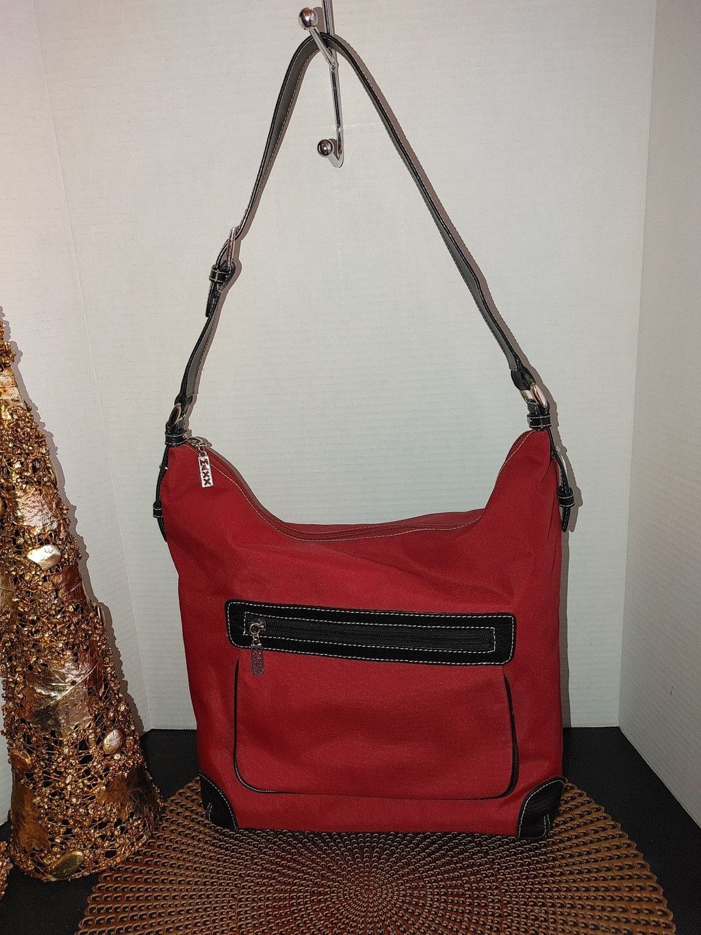 Max Mara MAXX New York Red Nylon & Leather Trim Bag Size ONE SIZE - 1 Thumbnail