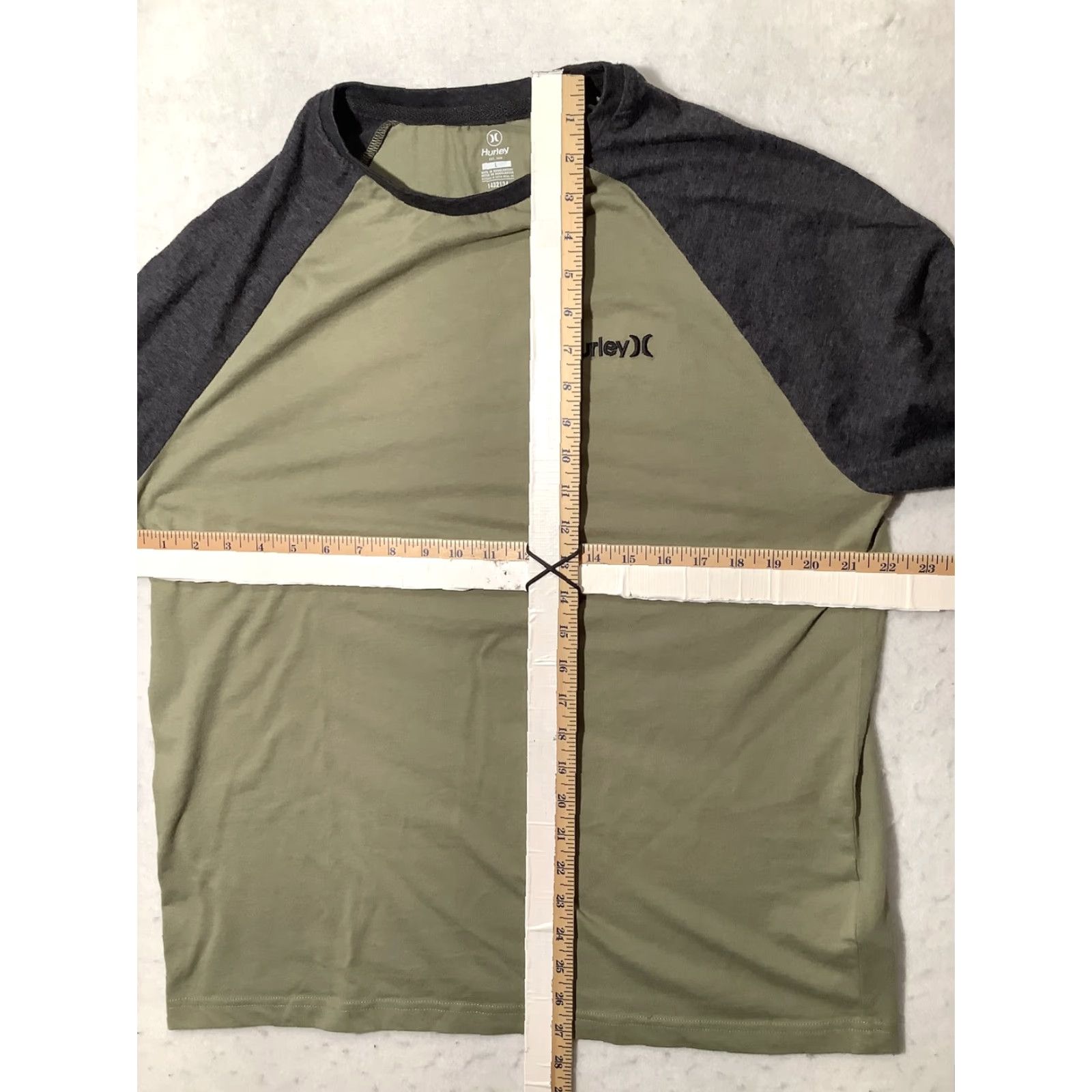 Hurley Hurley Shirt Mens Large Green Gray Long Sleeve Raglan Tee Casual 1432134 Size US L / EU 52-54 / 3 - 4 Thumbnail