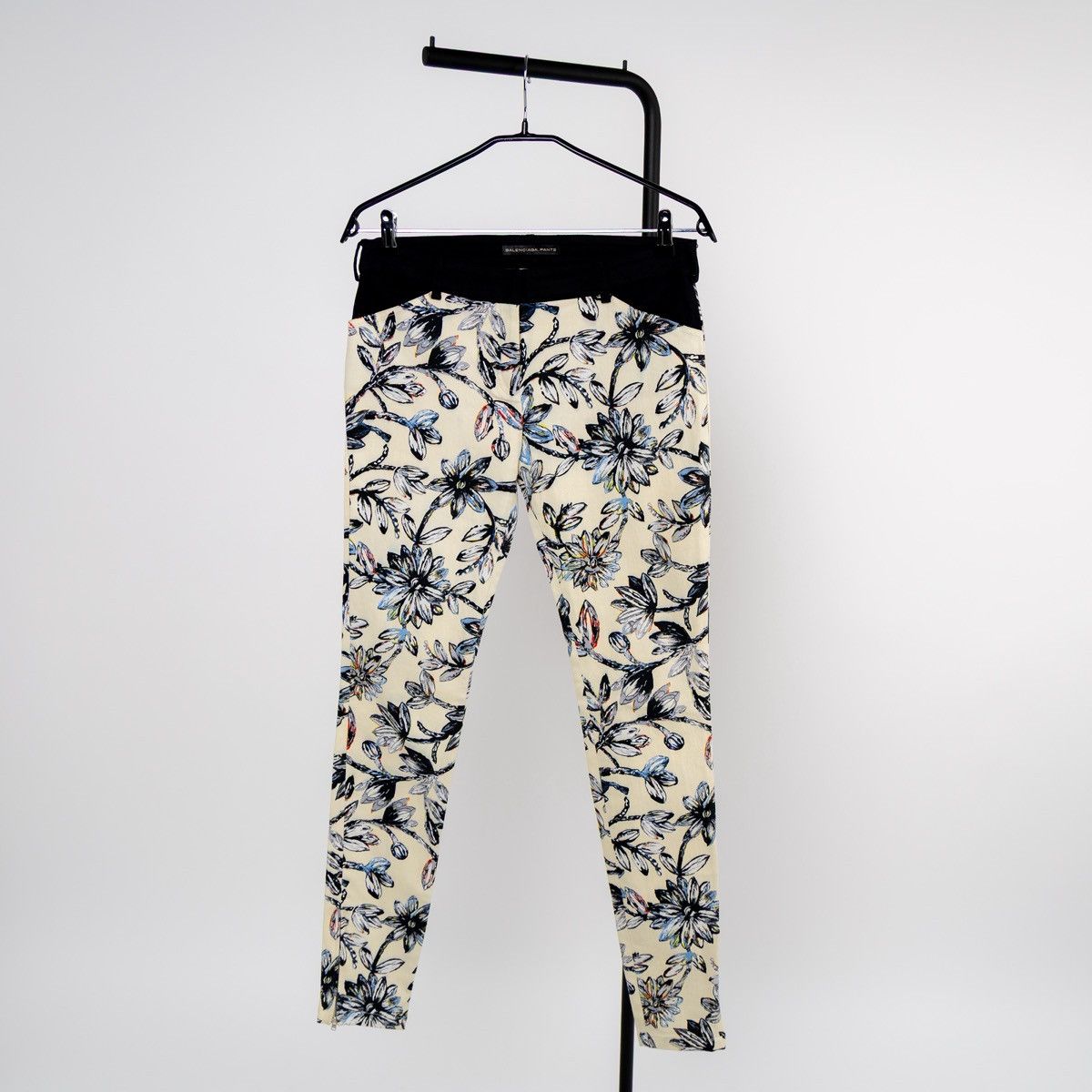 Balenciaga Balenciaga Floral Pants Cream Slim Fit Designer Trousers Size 30" / US 8 / IT 44 - 1 Thumbnail
