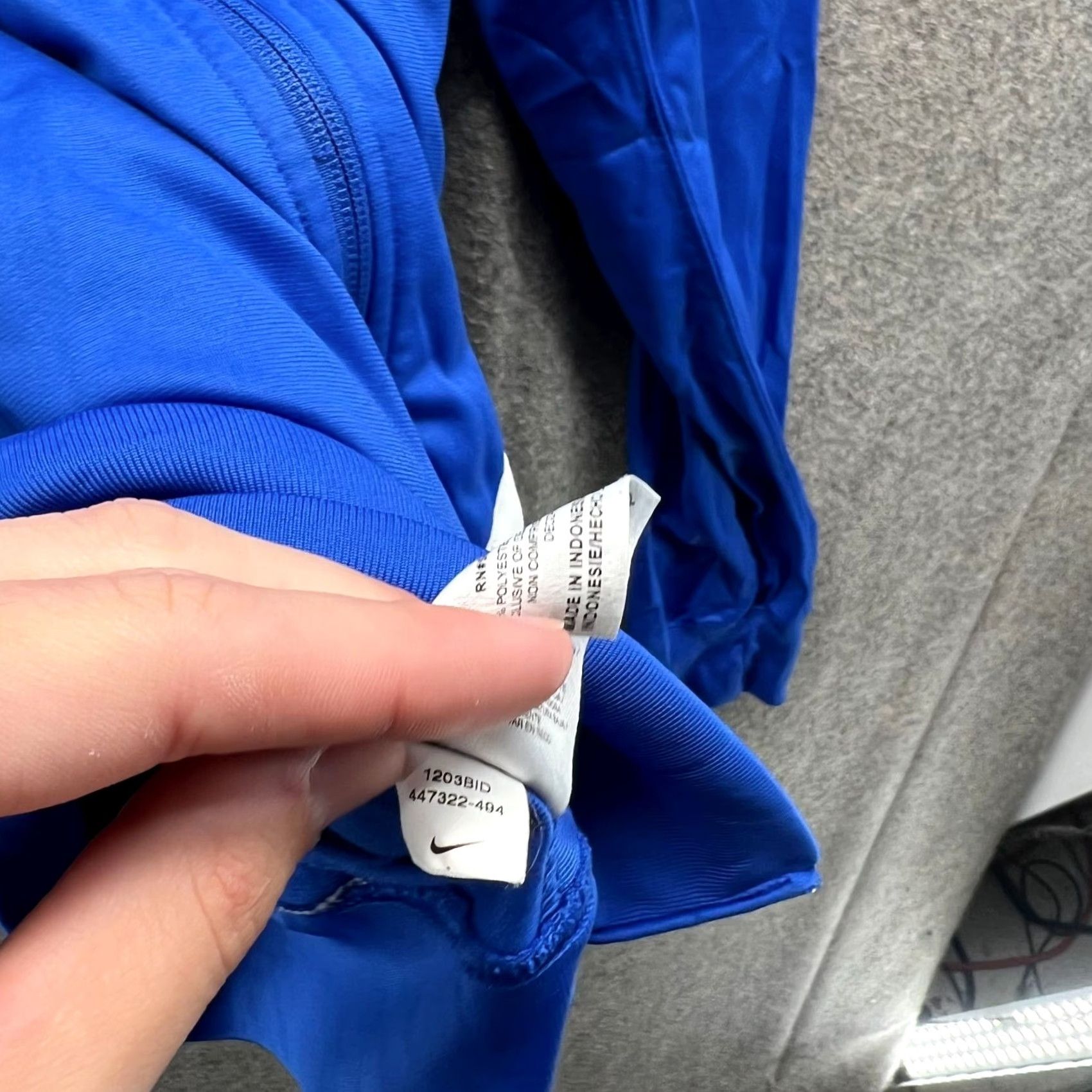 Nike VINTAGE Nike Track Jacket Mens Medium Royal Blue Full Zip Windbreaker Swoosh Dri Fit Vtg Size US M / EU 48-50 / 2 - 7 Thumbnail
