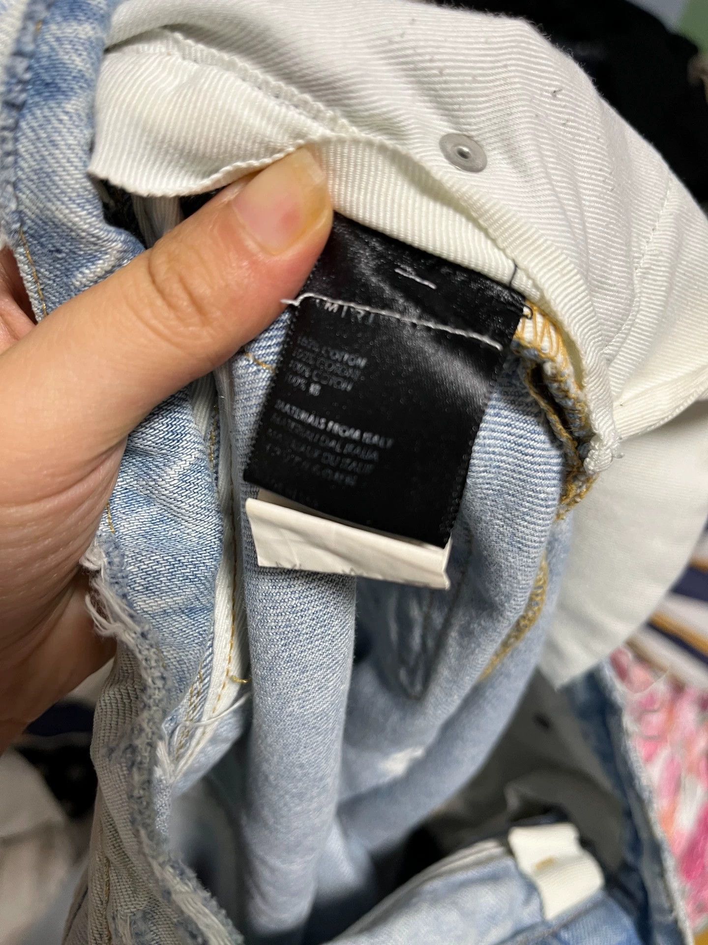Amiri AMIRI Washed Distressed Jeans US 25 / IT 38 Size 25" / US 0 / IT 36 - 4 Thumbnail
